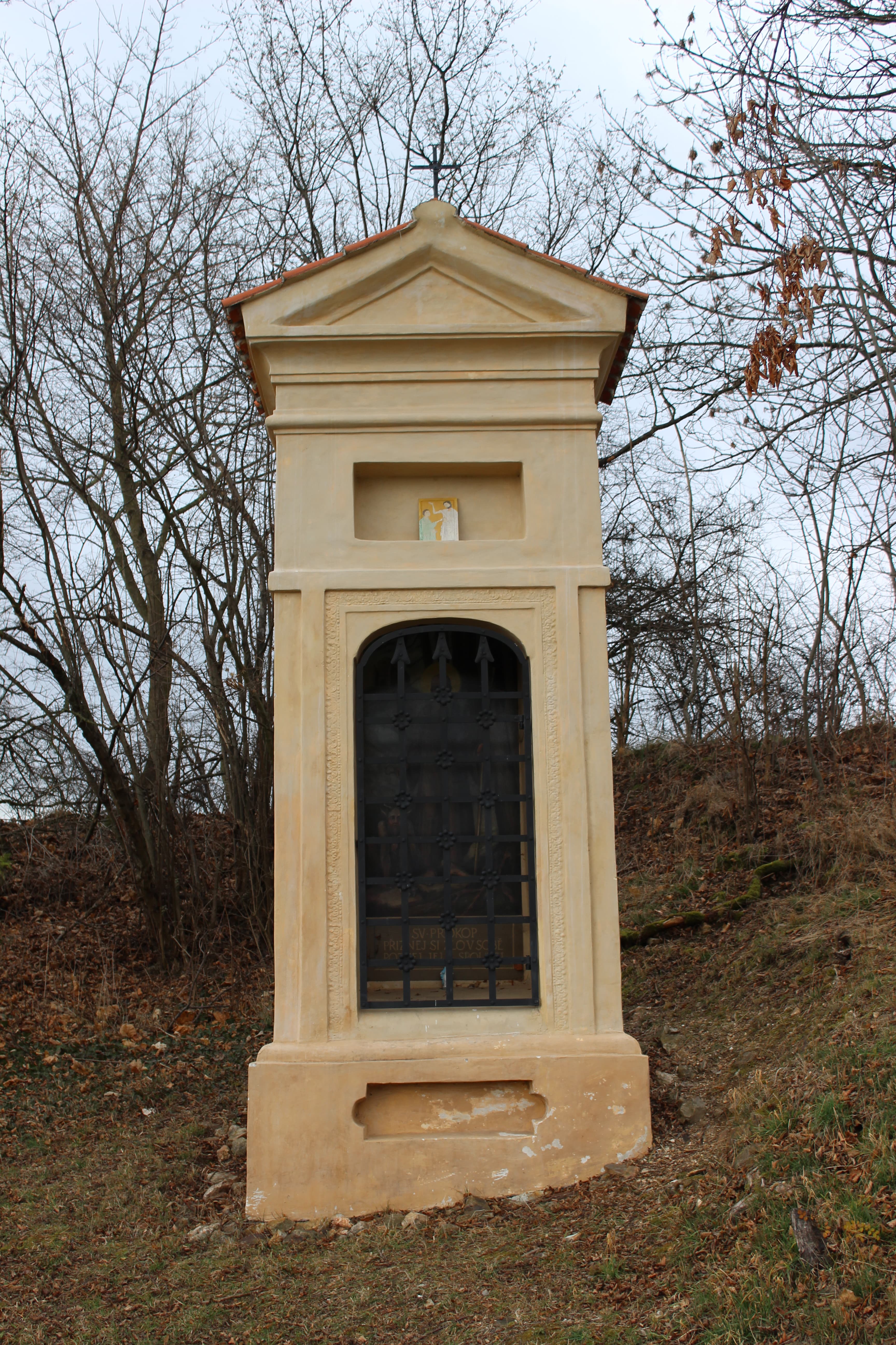 Výklenková kaplička III