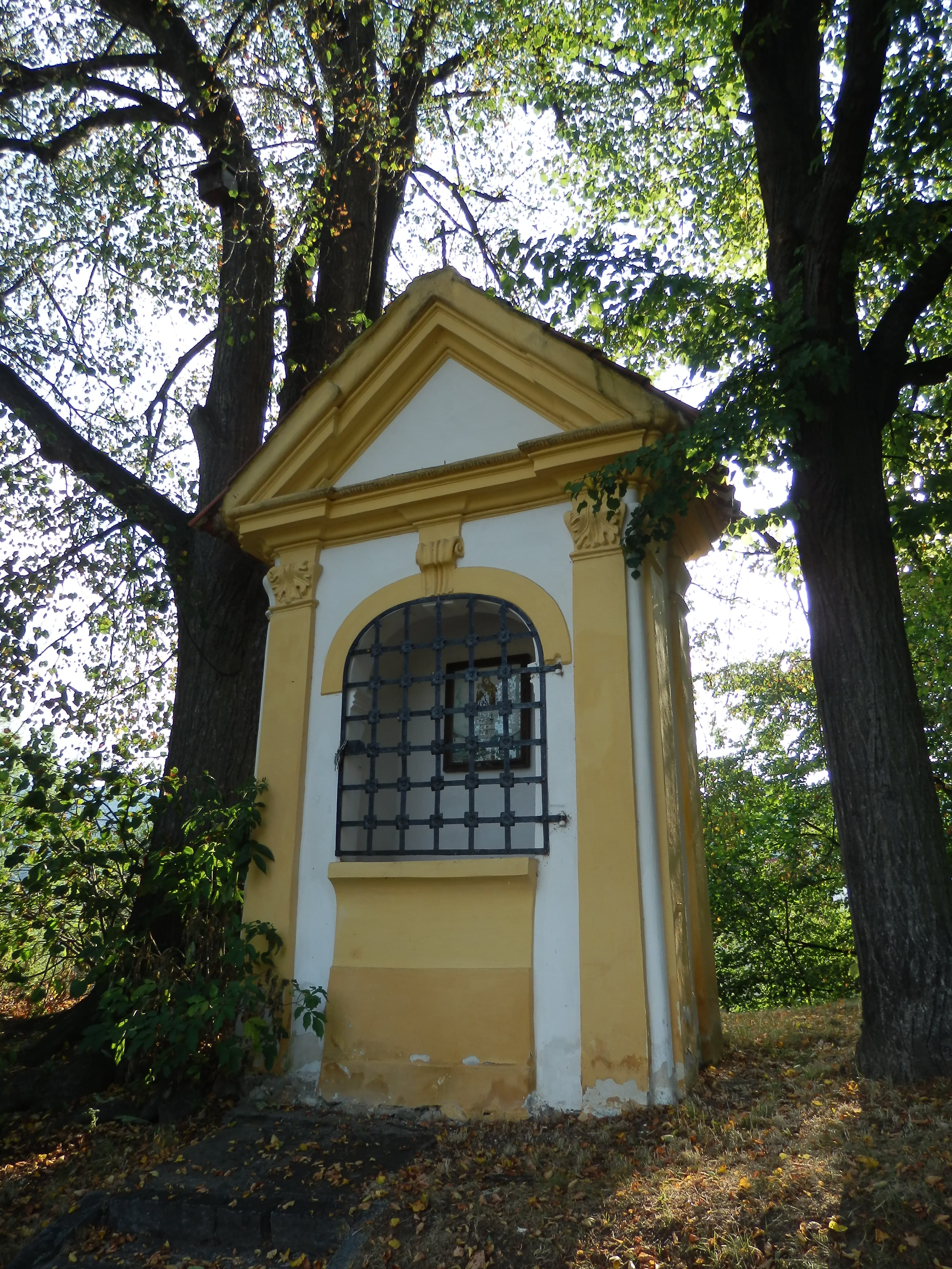 Výklenková kaplička I