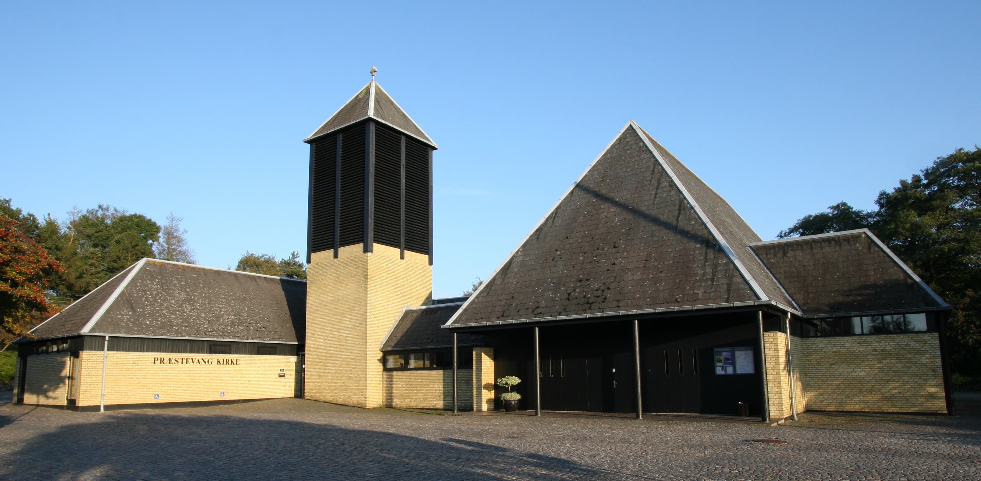 Præstevang Church