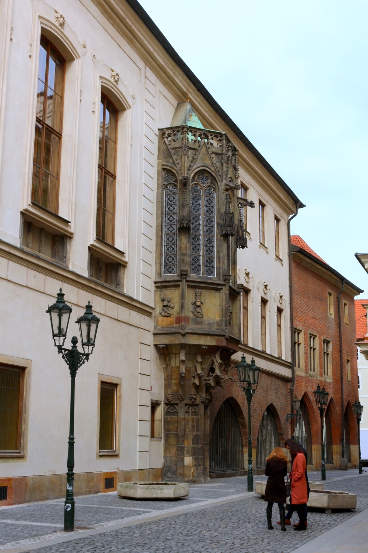 Bay window chapel (Carolinum)