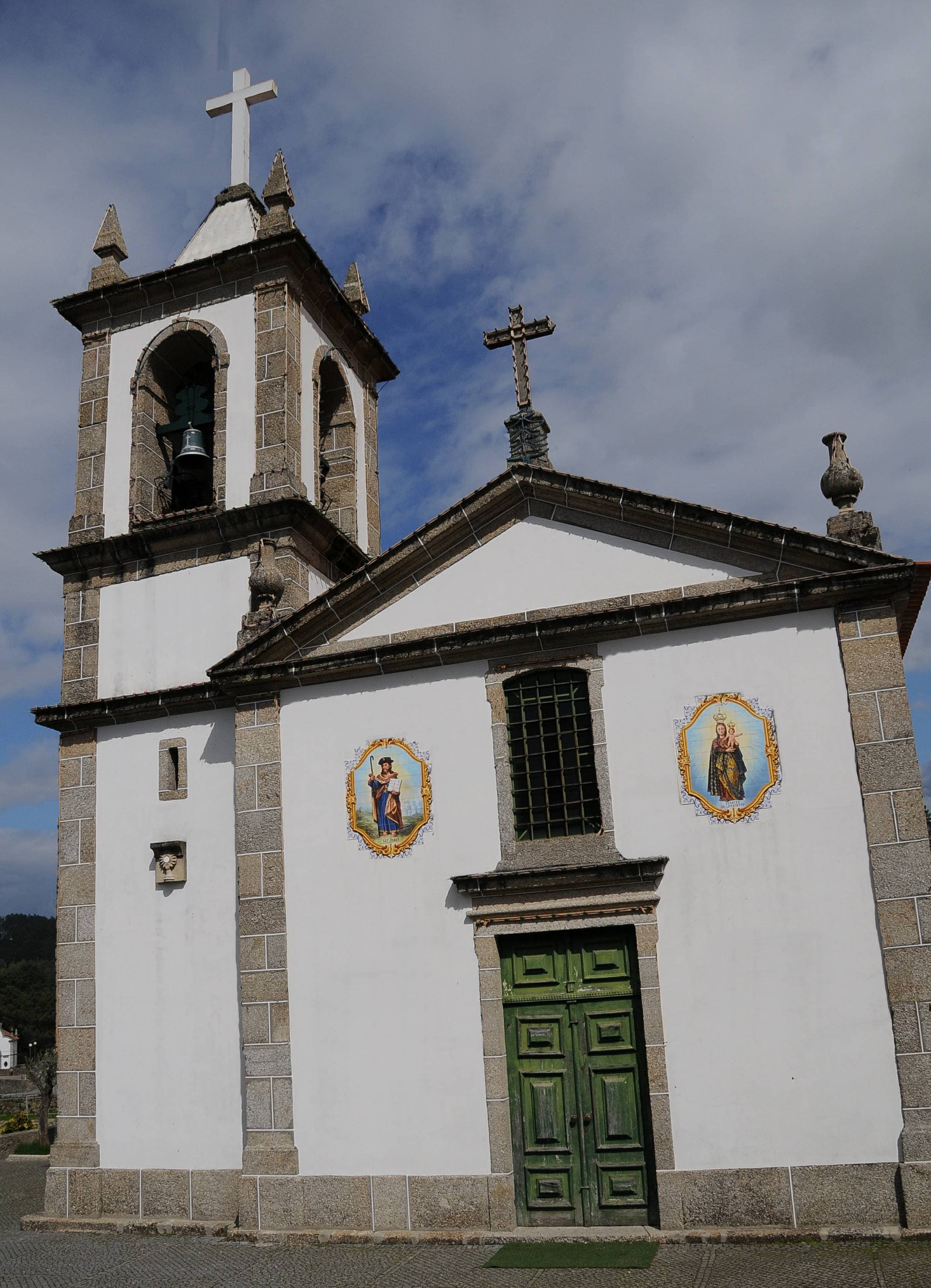 Igreja Paroquial de Priscos