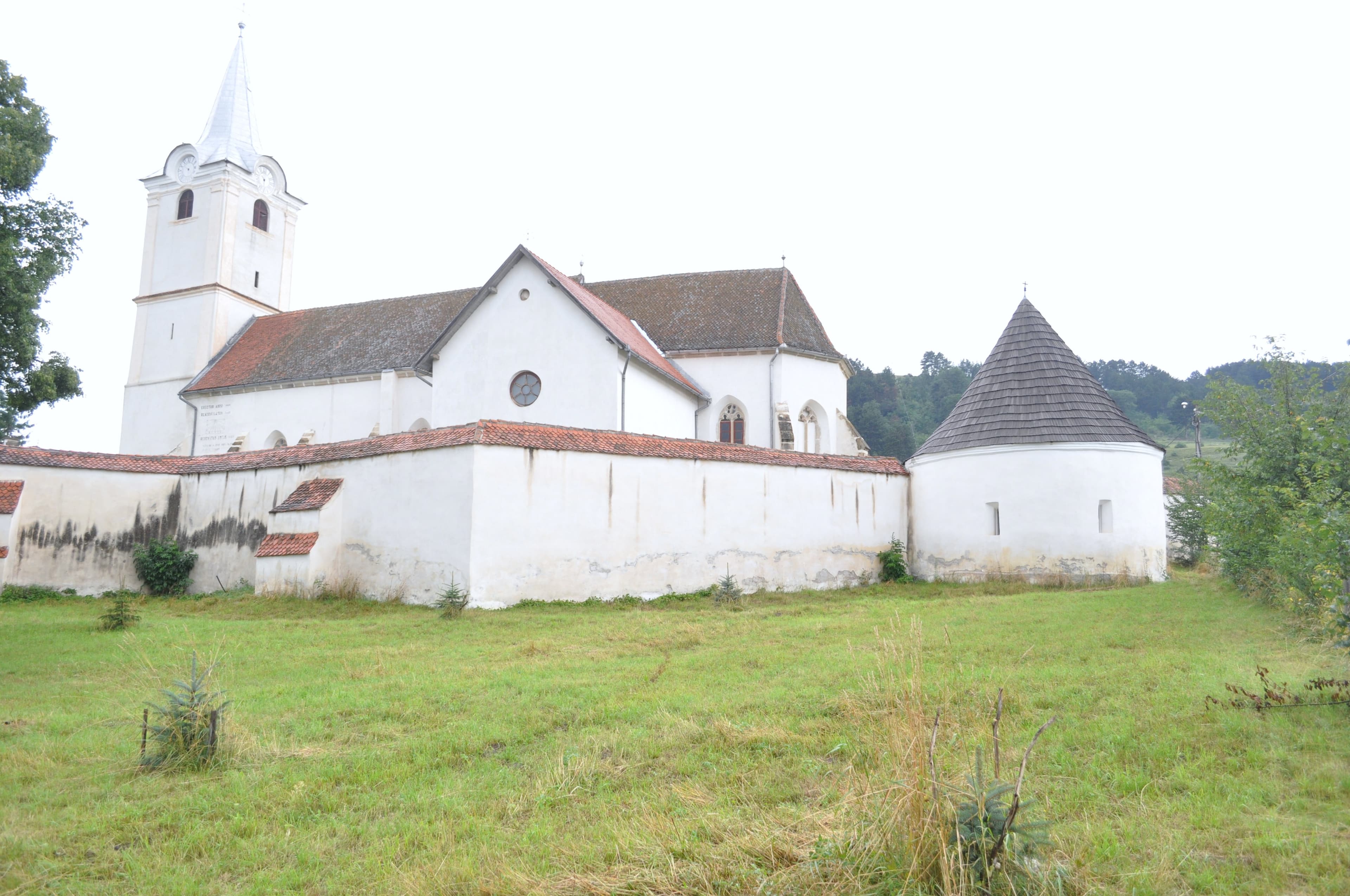 Fortified church of Sânzieni