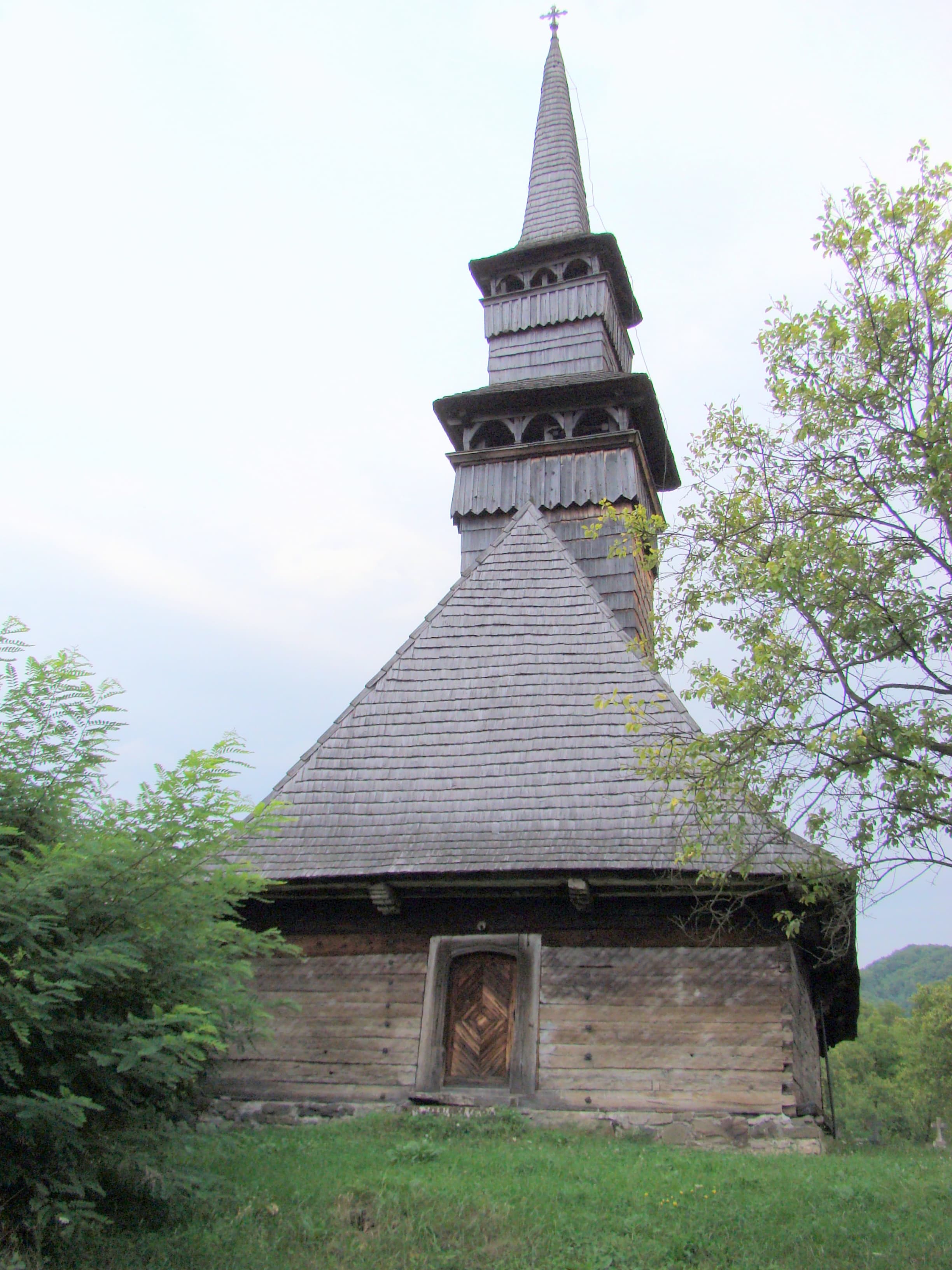 Saint Nicholas' wooden church in Curechiu, Hunedoara