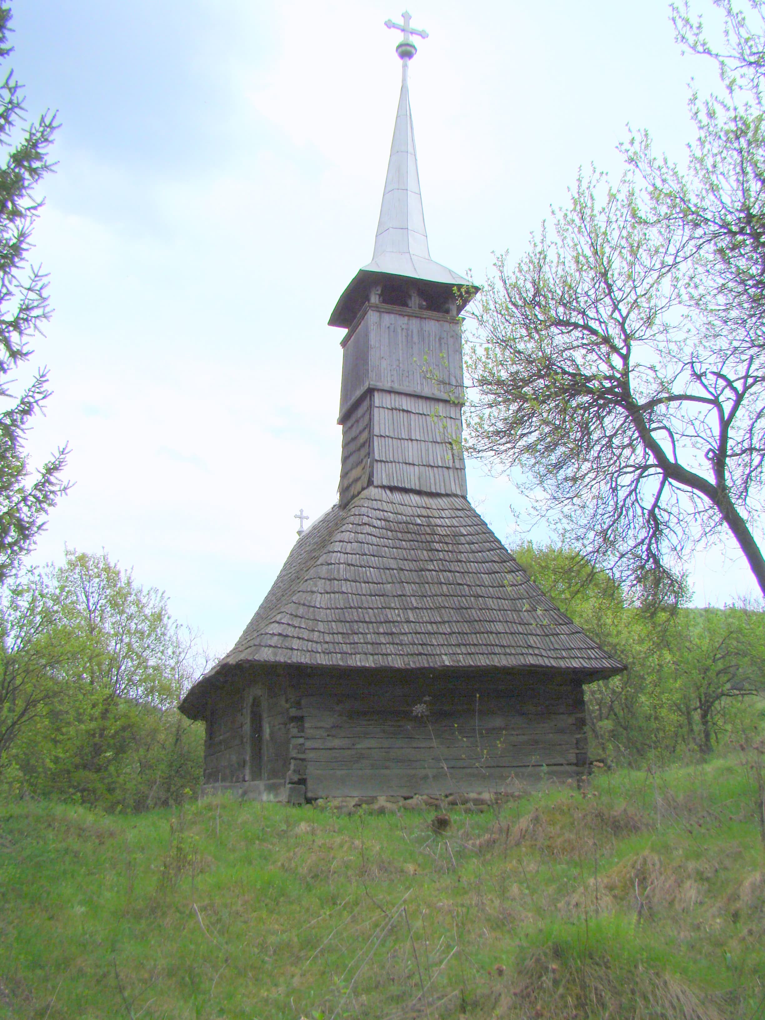 Archangels' wooden church in Boiereni, Maramureș
