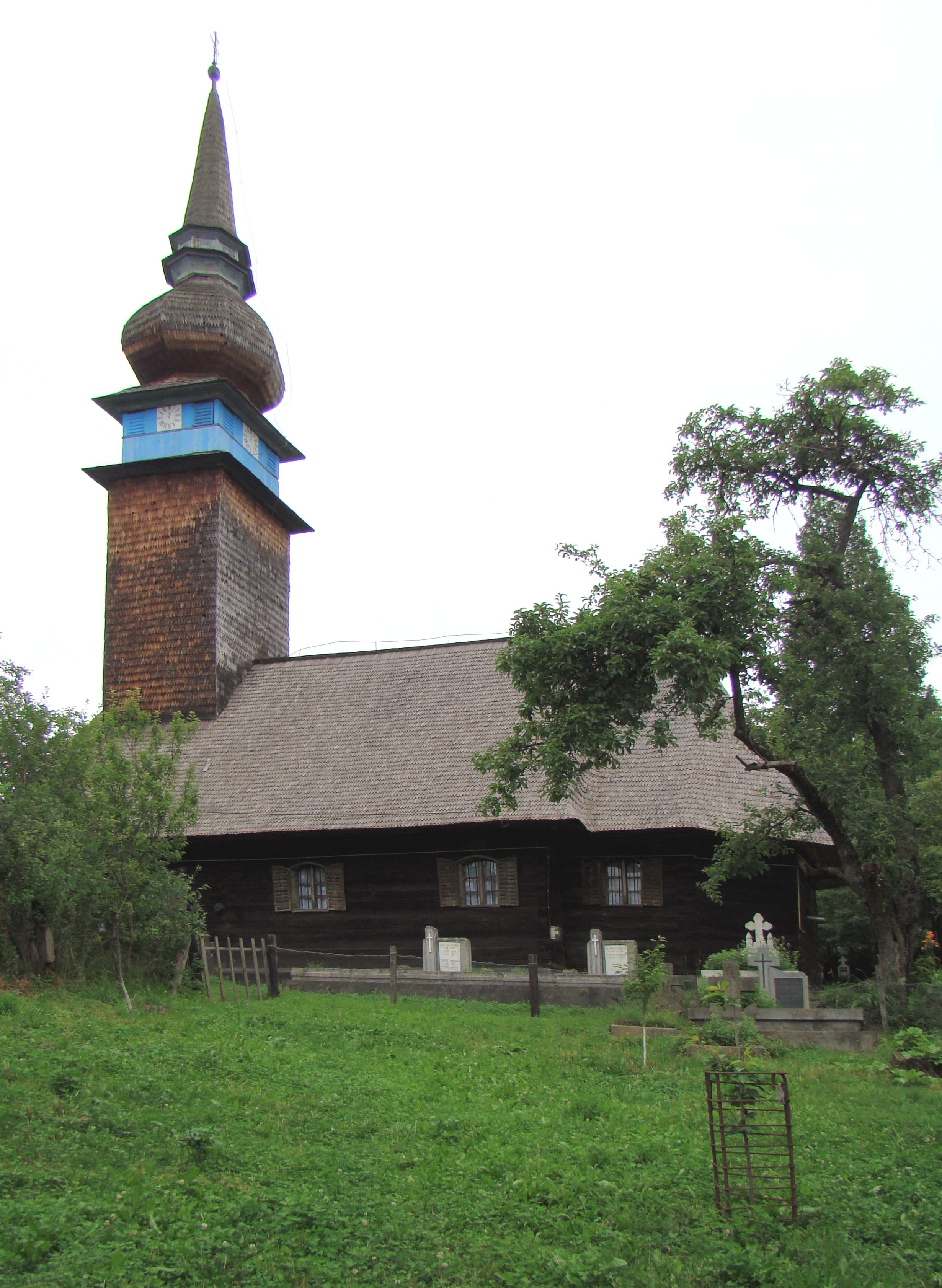 Wooden church in Lăschia, Maramureș
