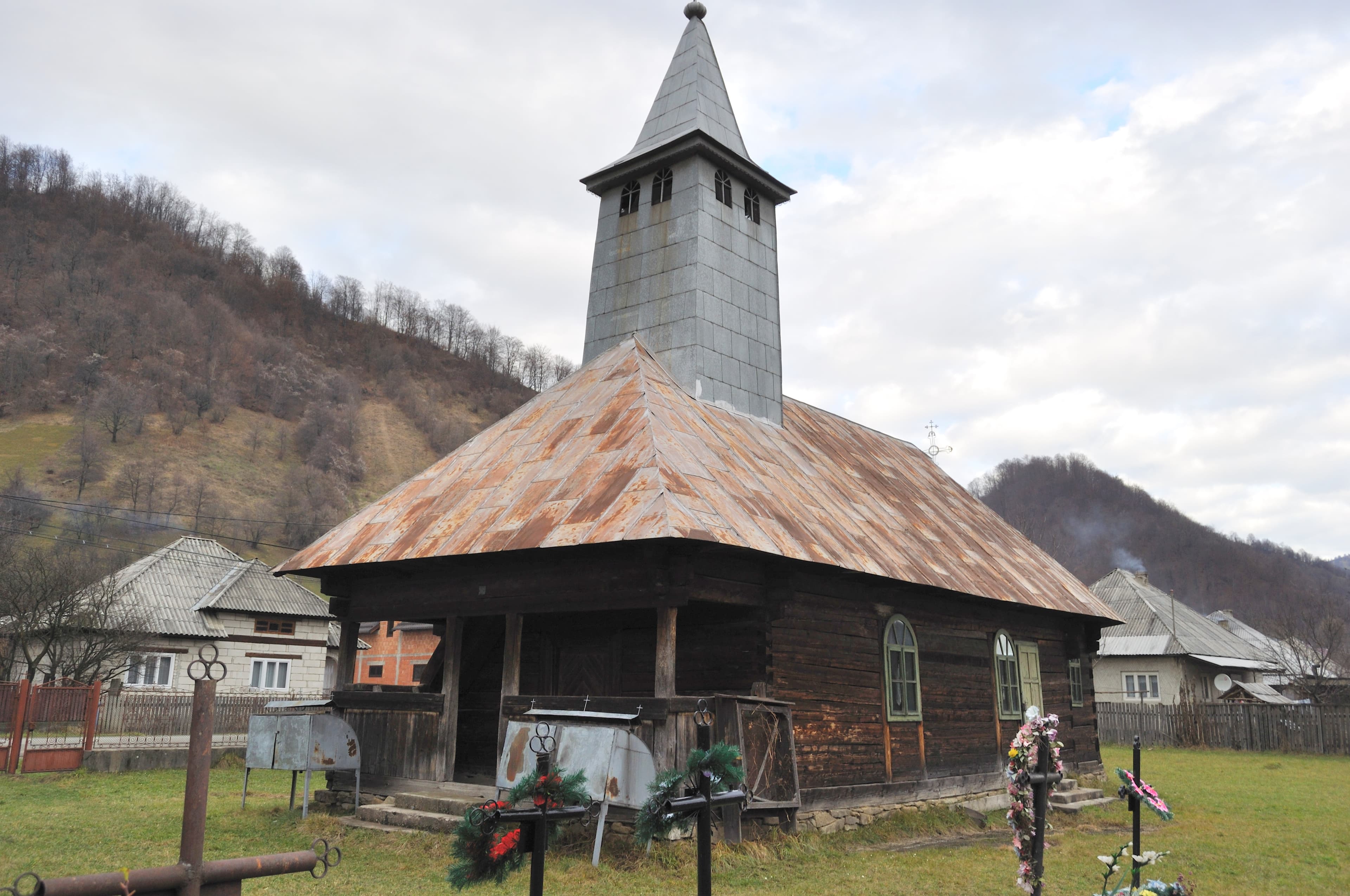 Wooden church in Ruscova-Oblaz