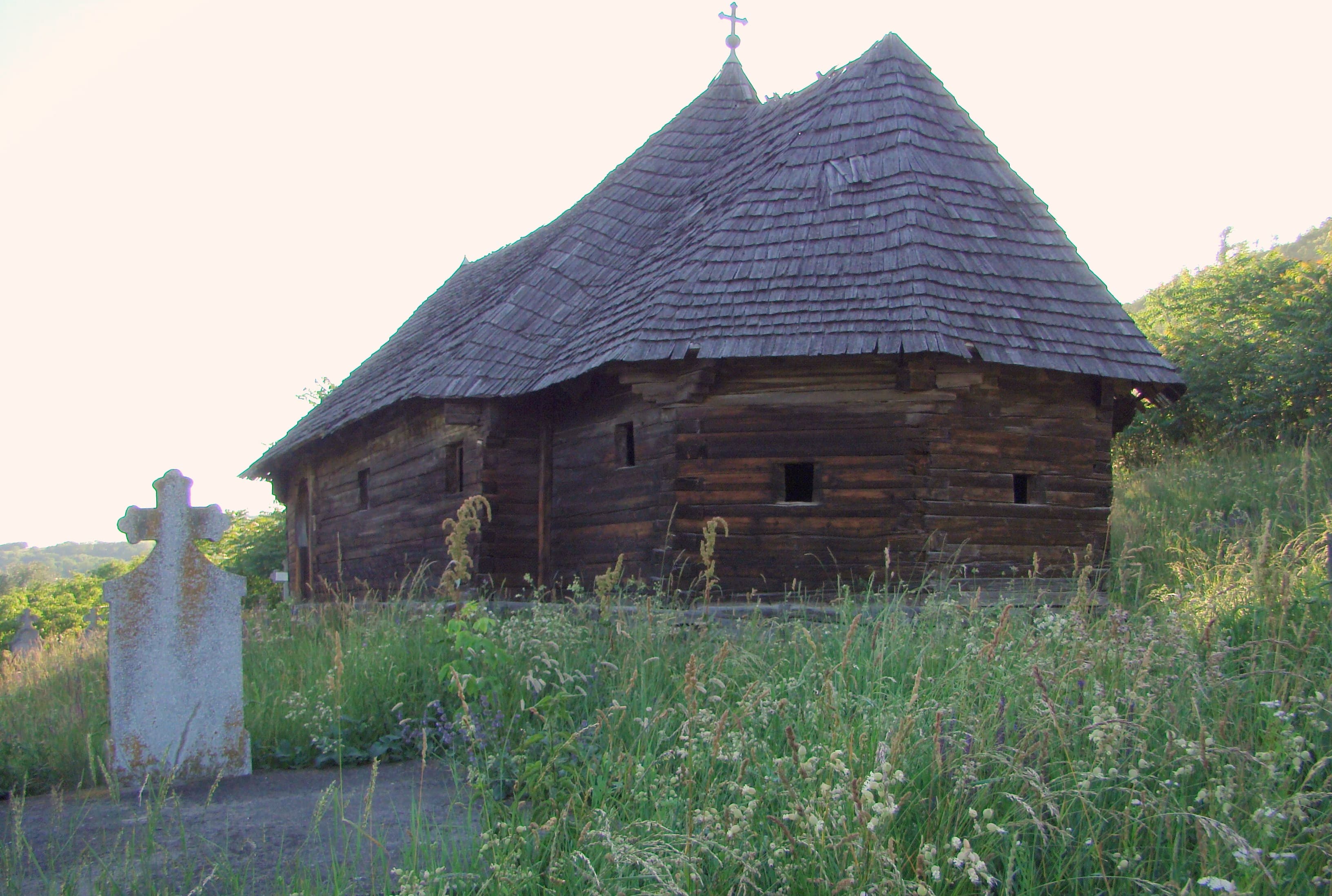 Saint Nicholas wooden church of Cuștelnic