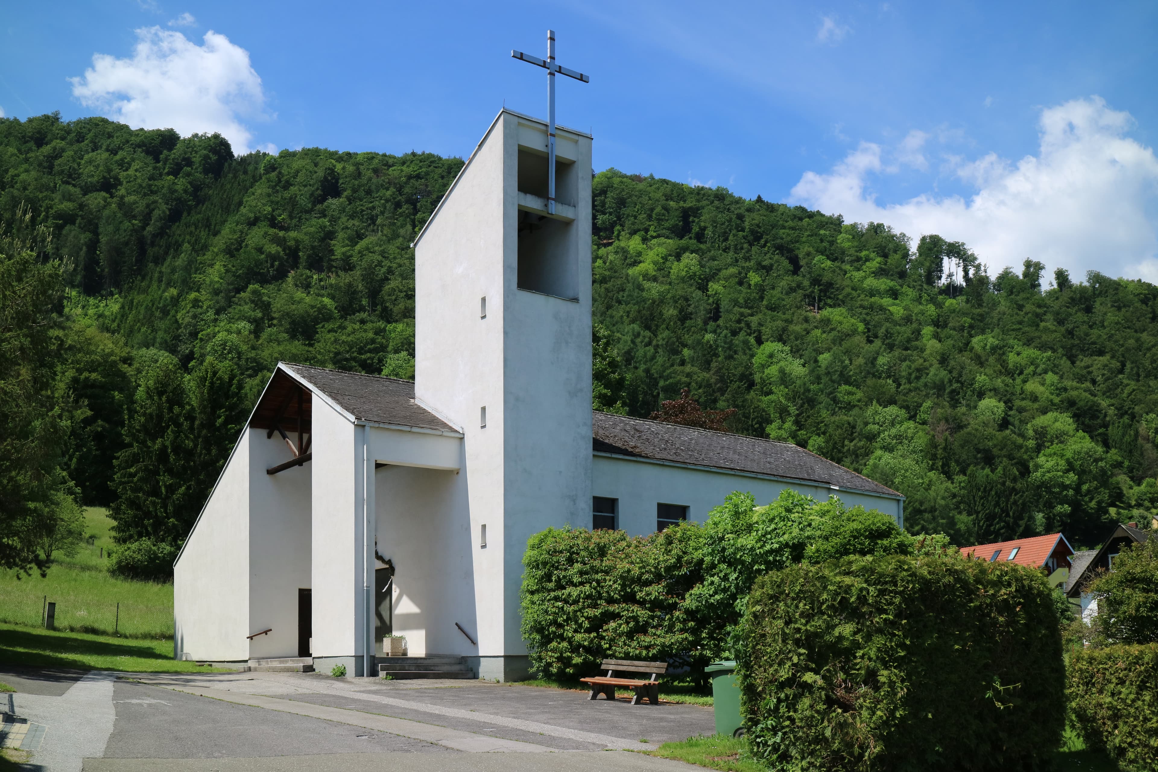 Christkönigskirche Raach