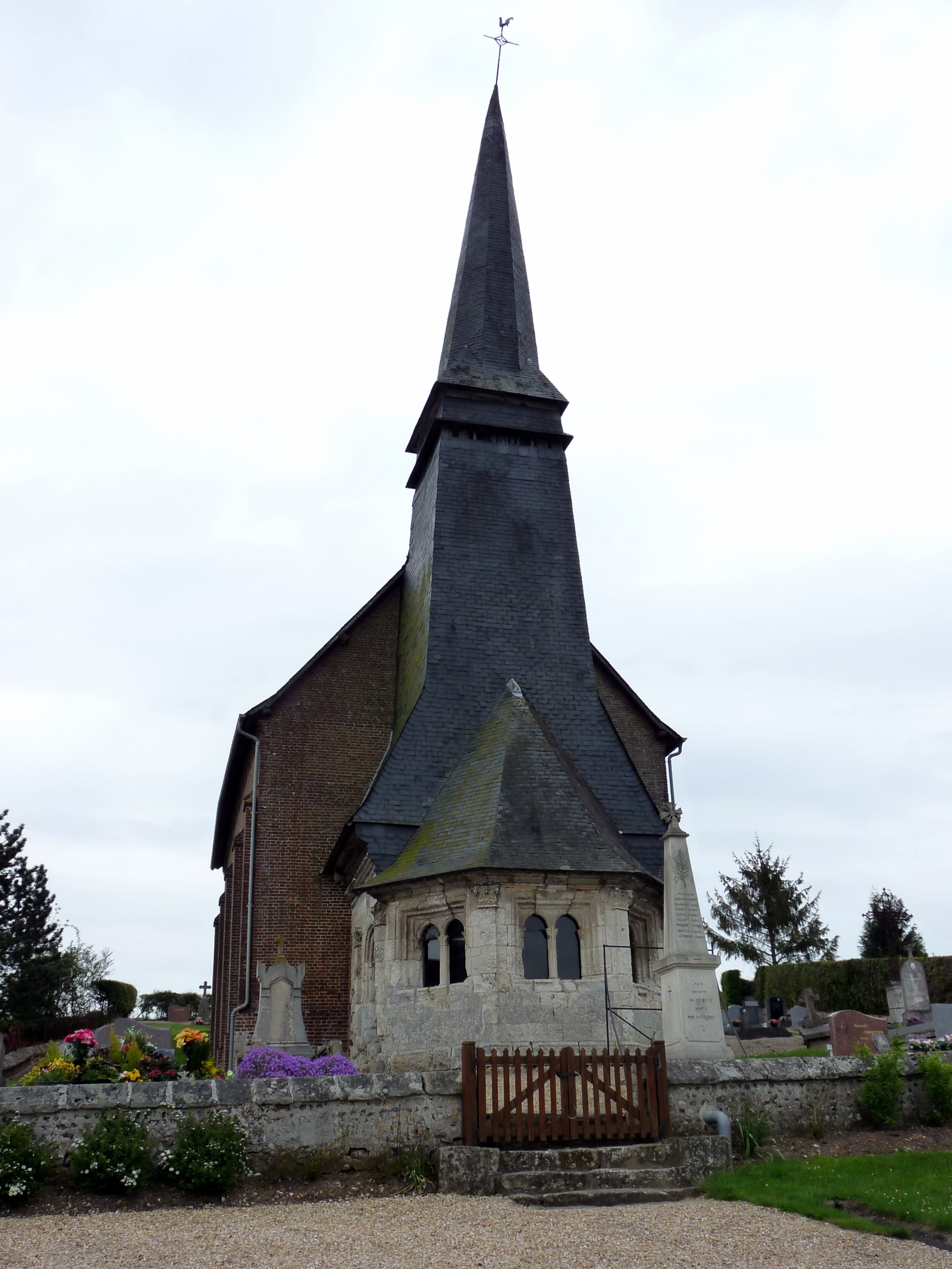Église Saint-Denis de Rebets