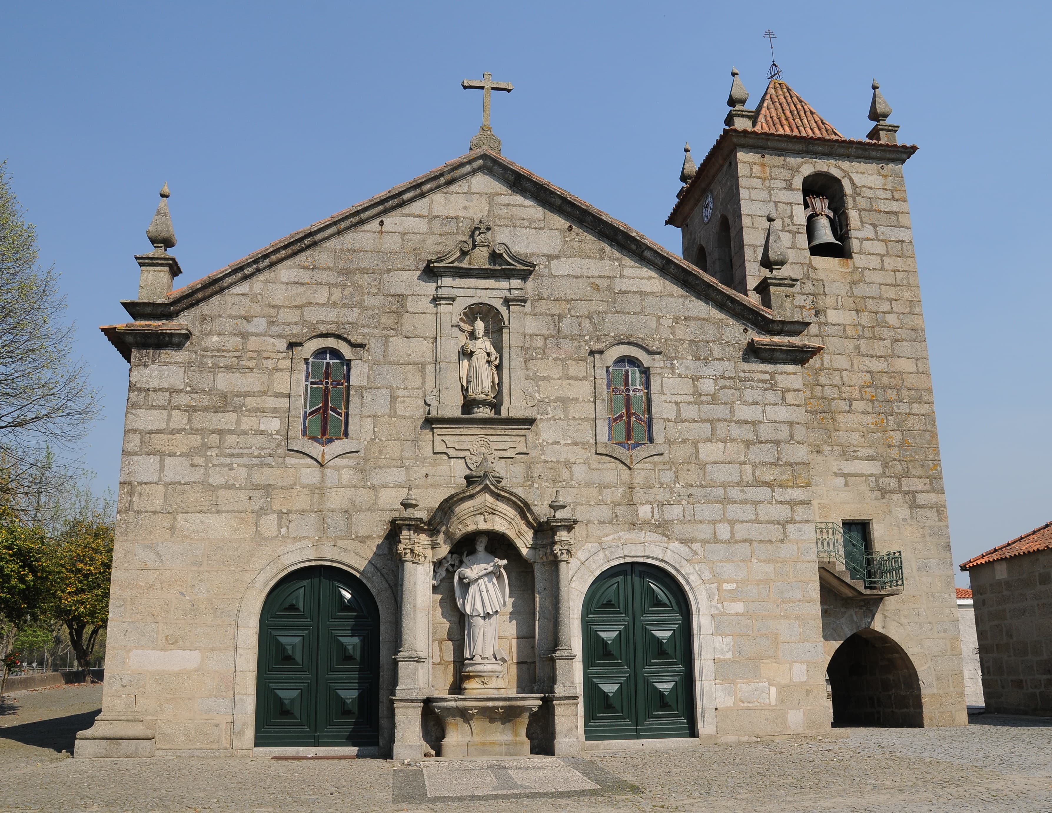 Igreja Paroquial de Requião