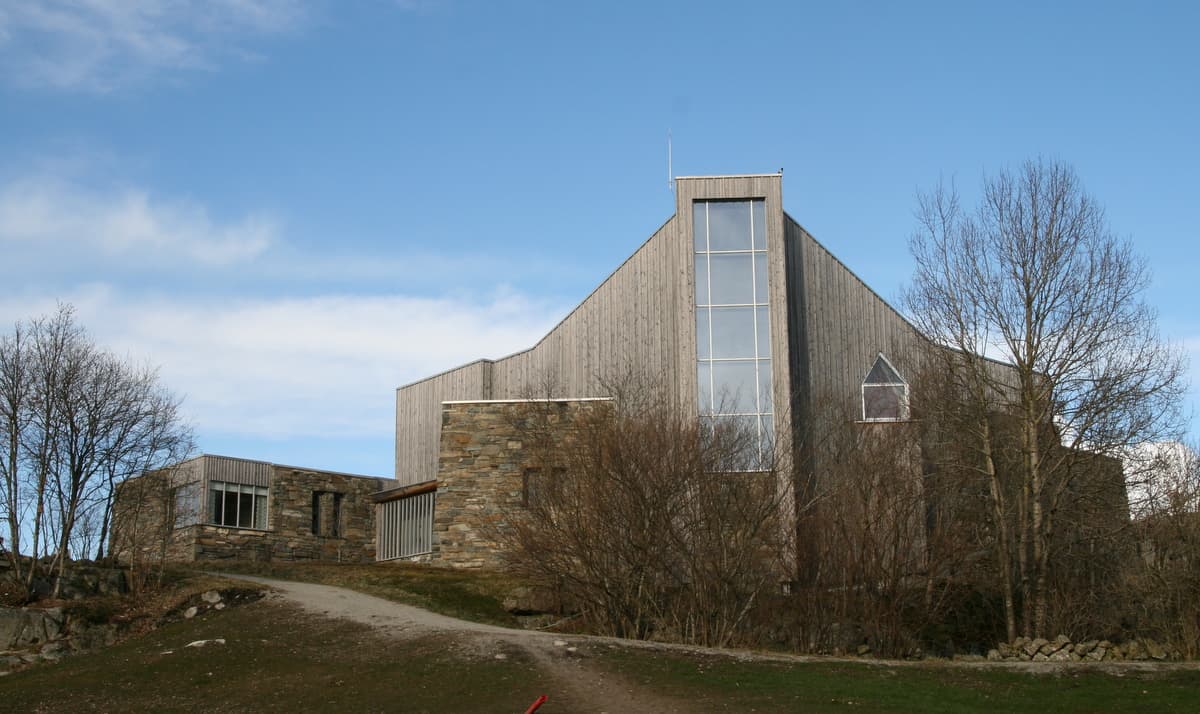 Riska Church