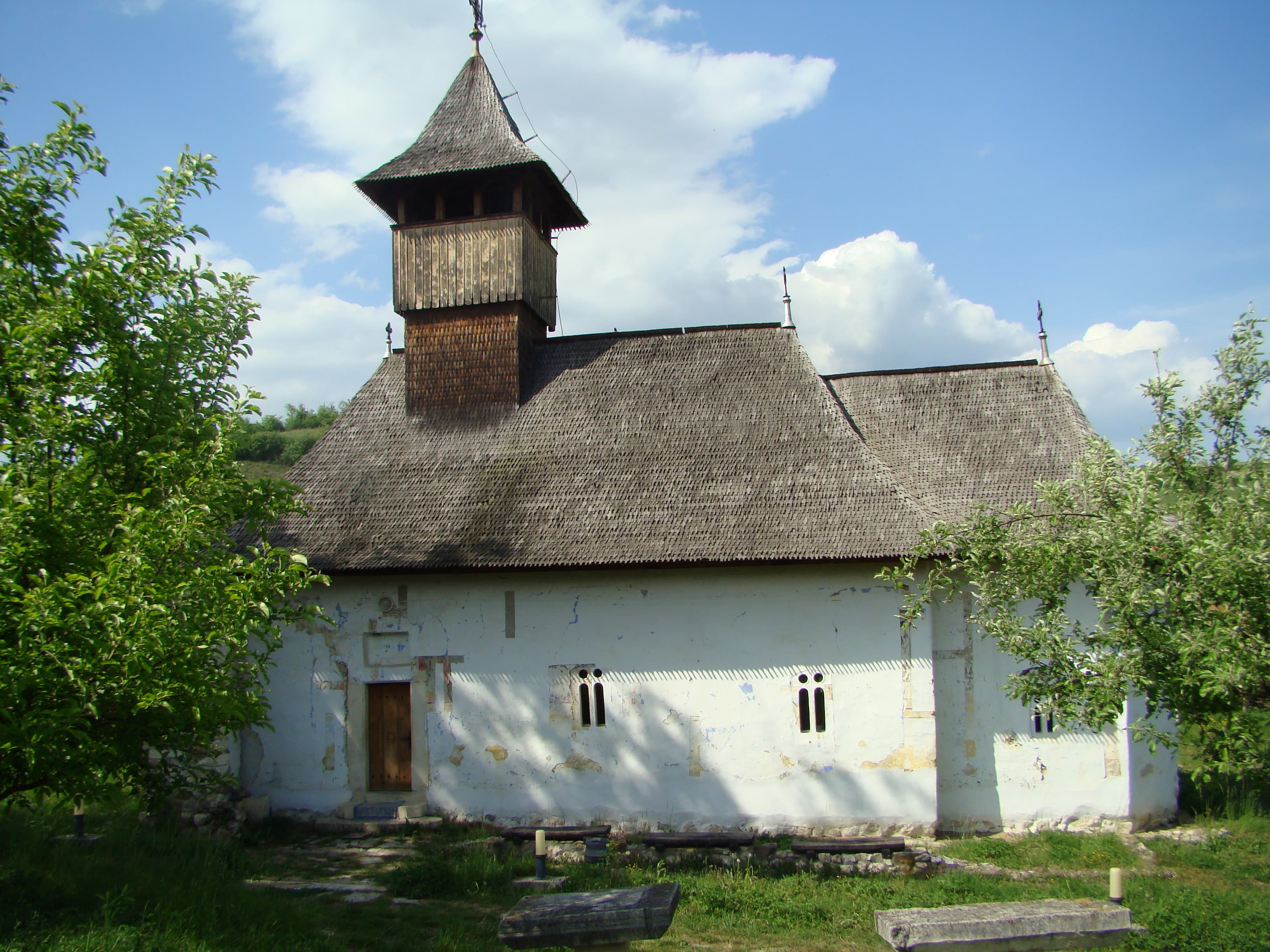 Archangels wooden church in Cicău