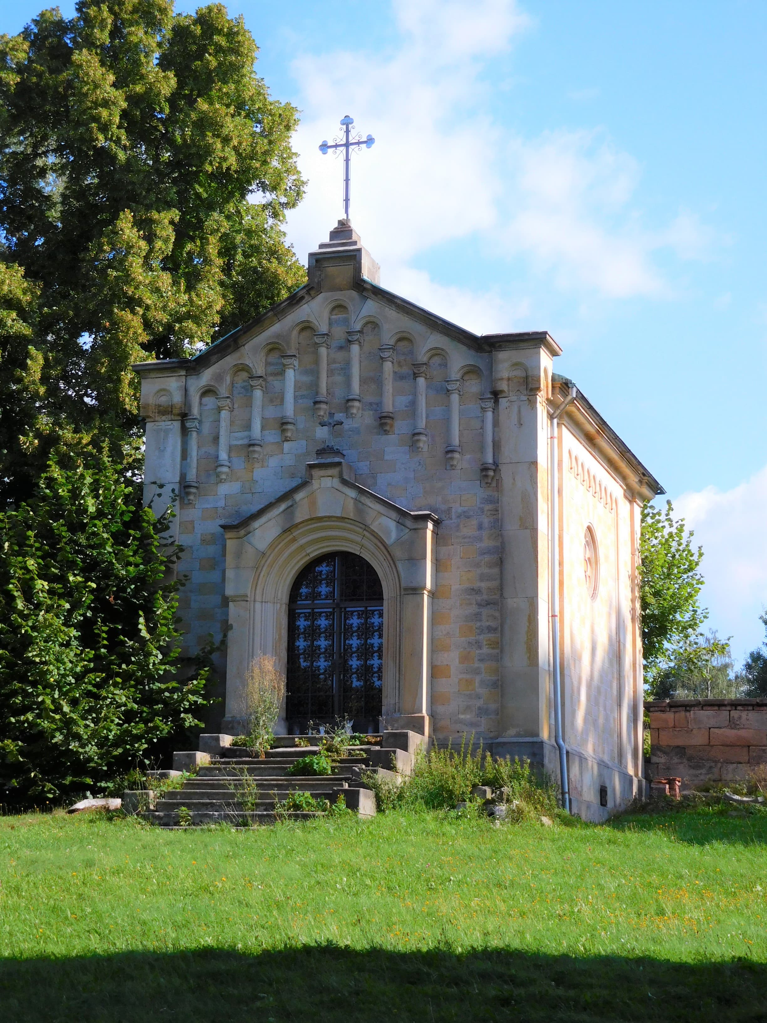 Cemetery chapel in Rudník