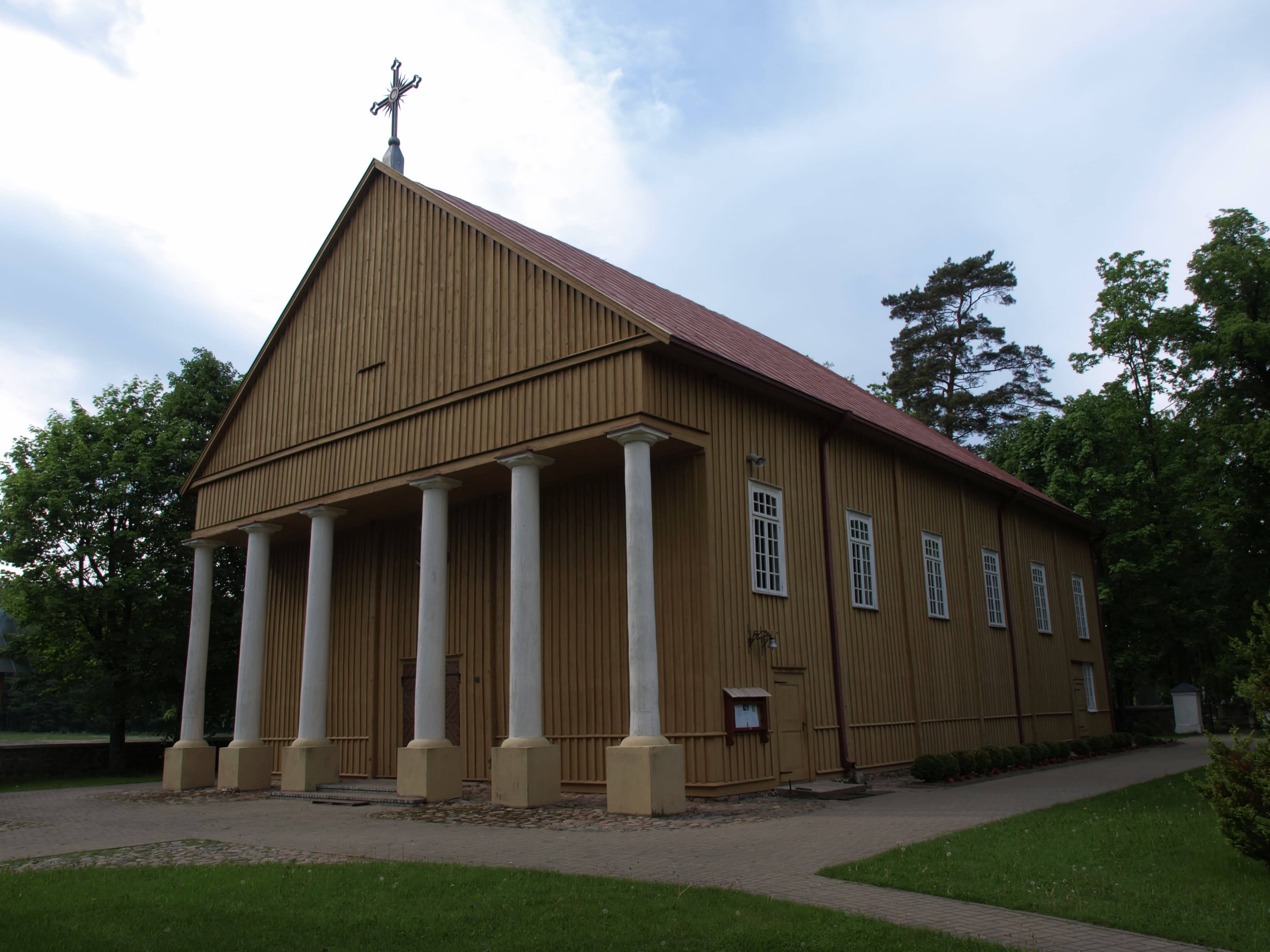 Church of the Holy Trinity, Rumbonys