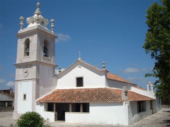 Igreja de São João Degolado, paroquial de Terrugem, e respetivo adro
