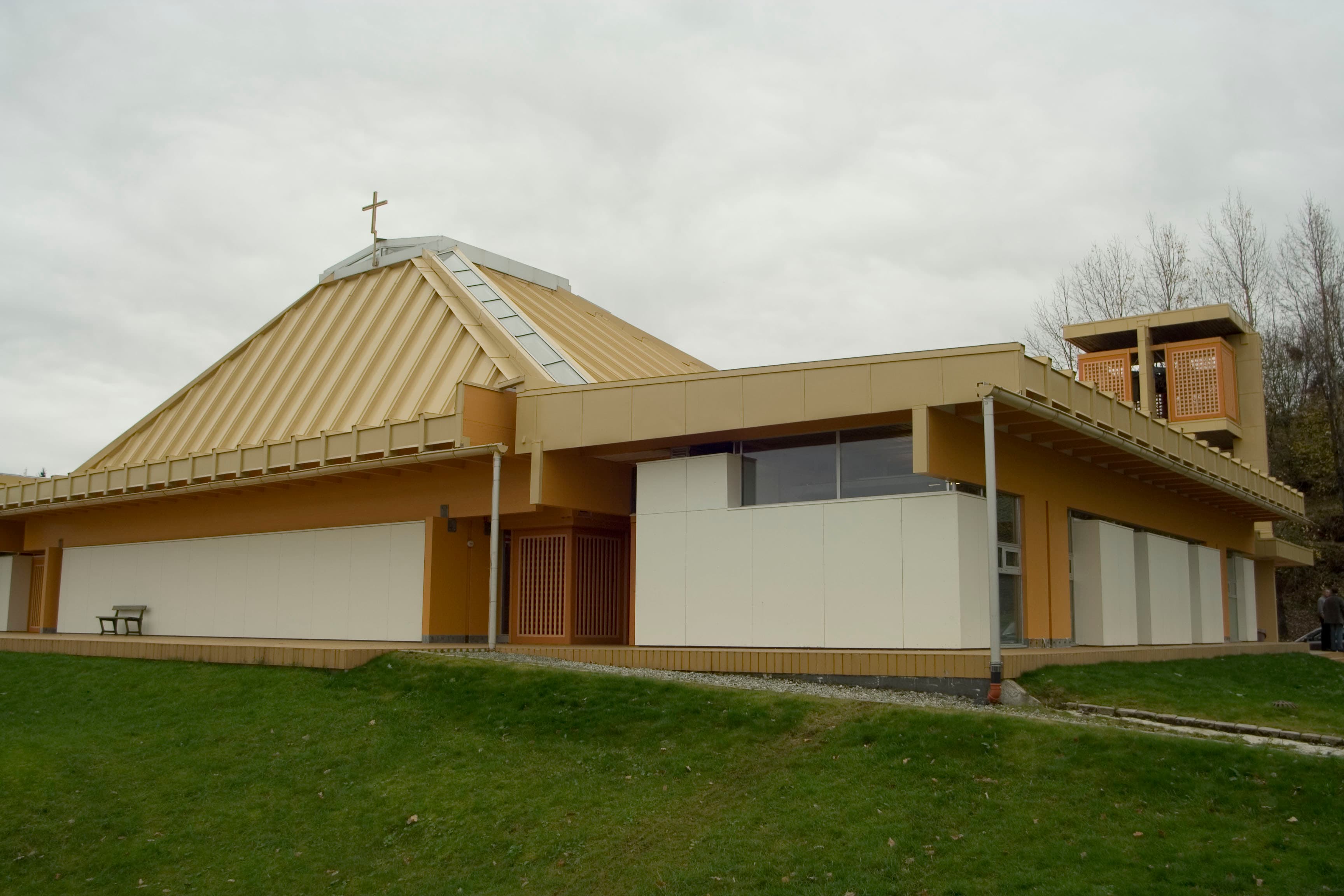 Søreide Church
