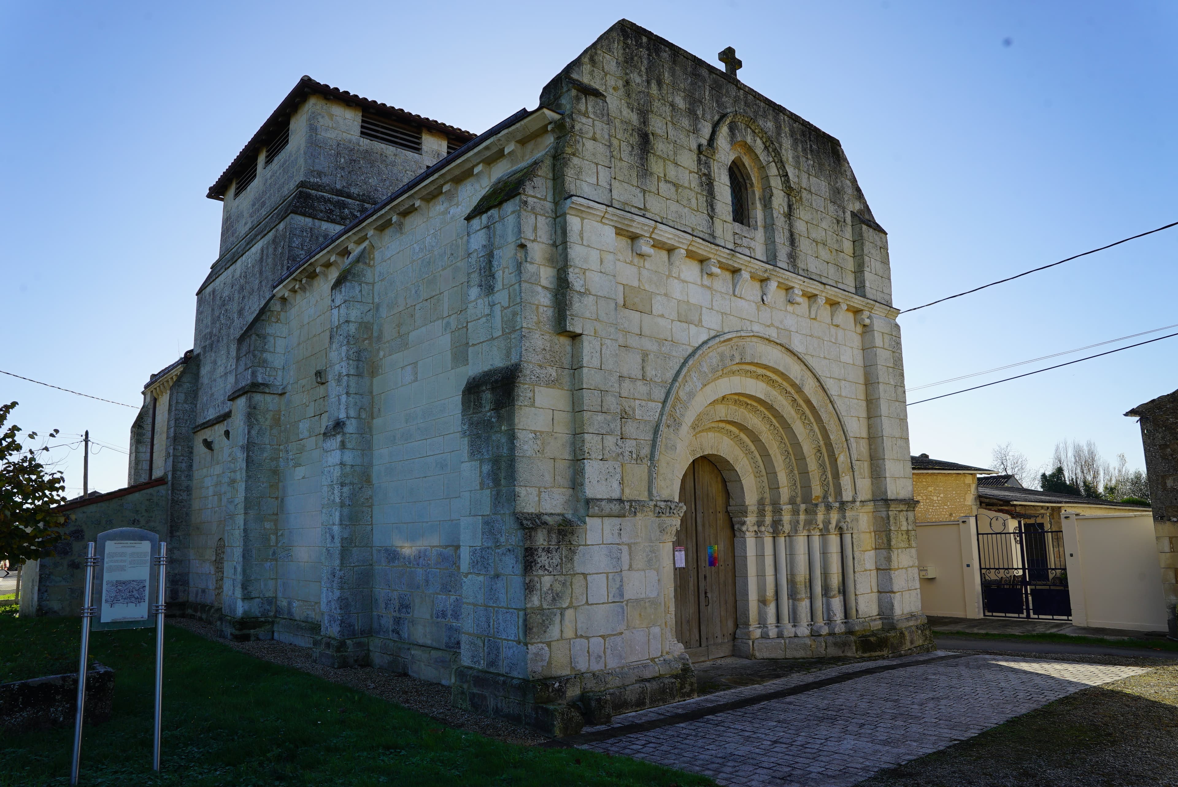 Église Saint-Pierre de Machennes