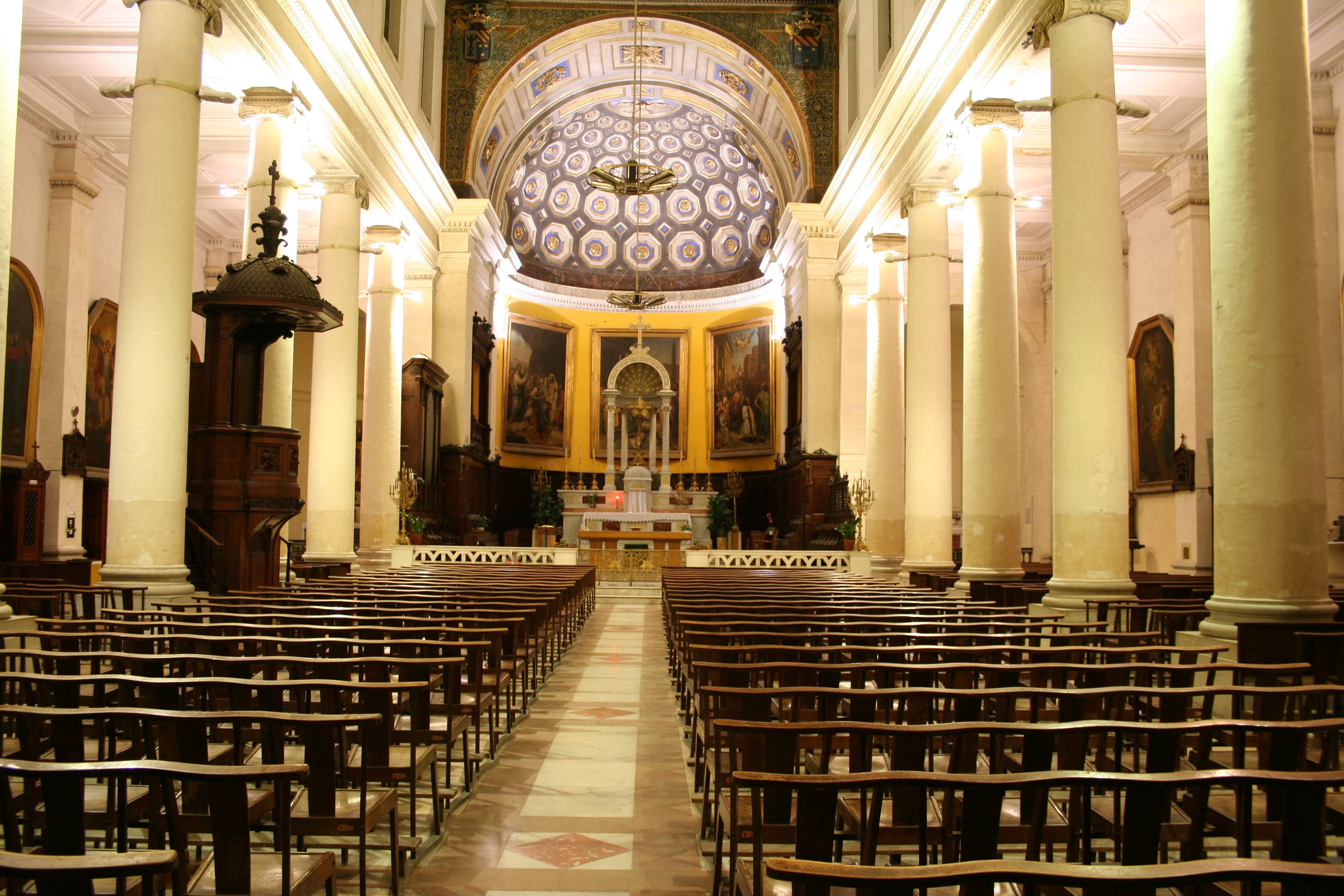 Église Saint Lazare