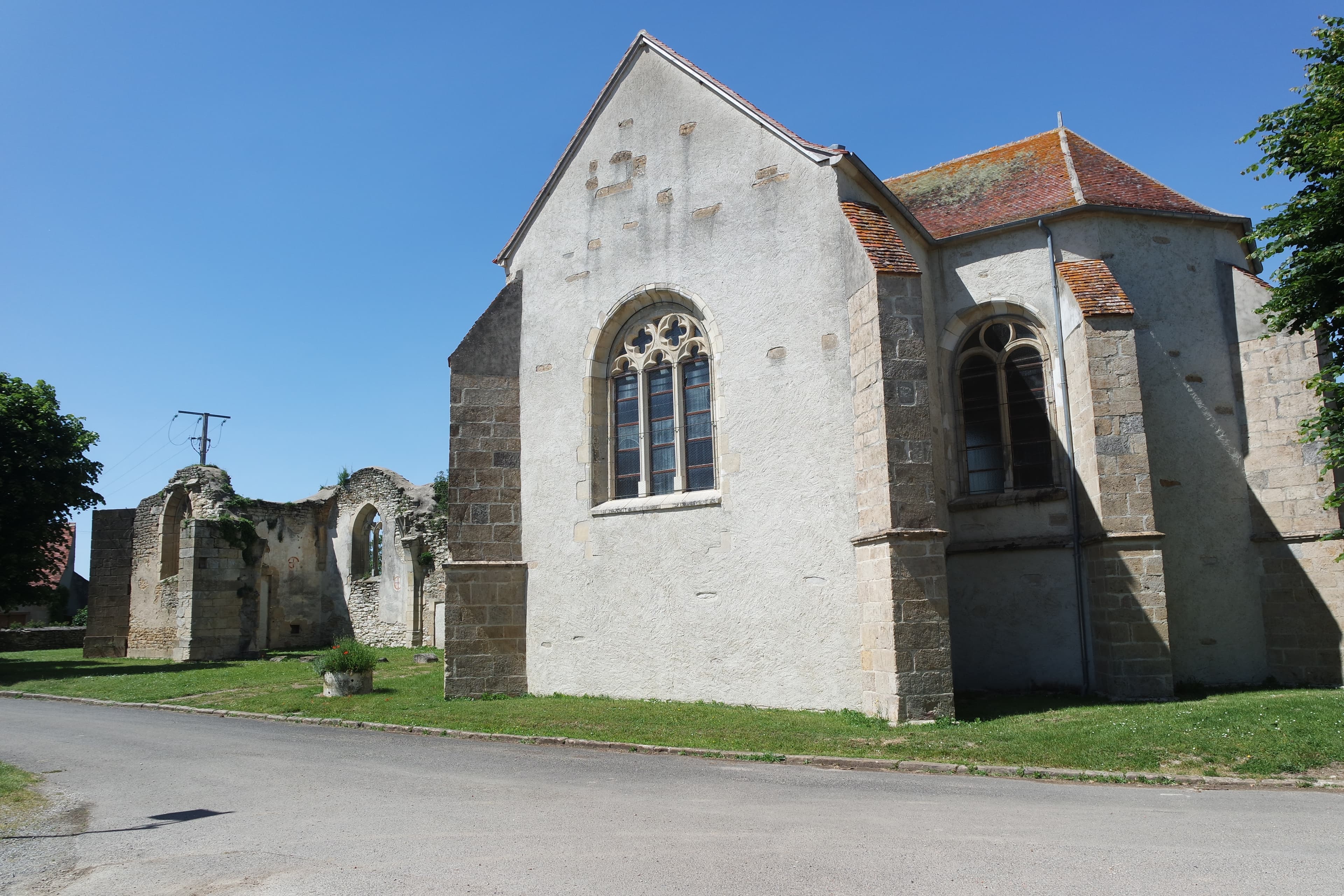 église Saint-Caprais de Menetou-Couture