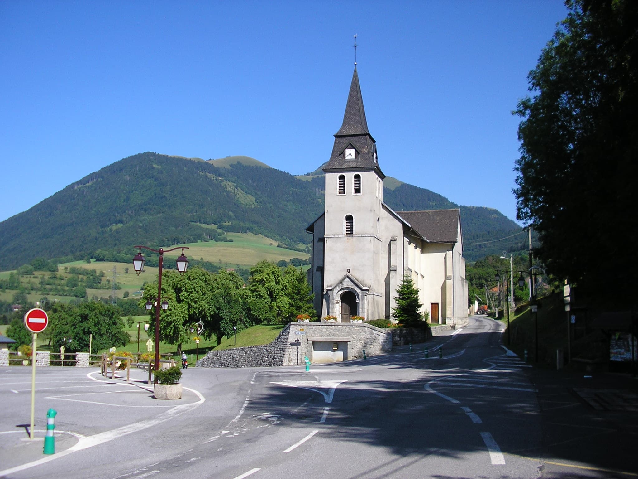 église Saint-Jean-Baptiste de Saint-Jean-de-Tholome
