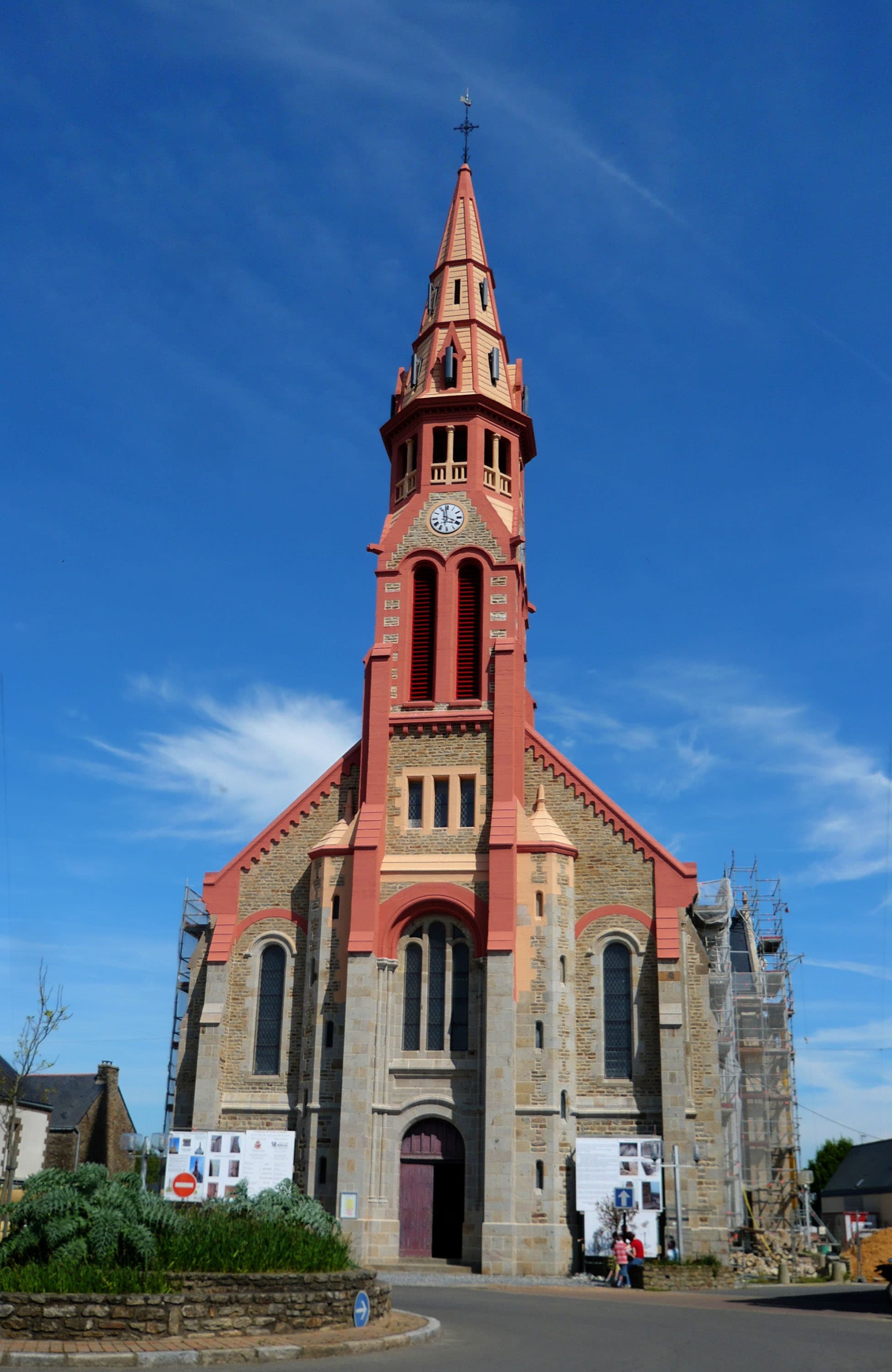 St Lyphard and the Assumption, Saint-Lyphard