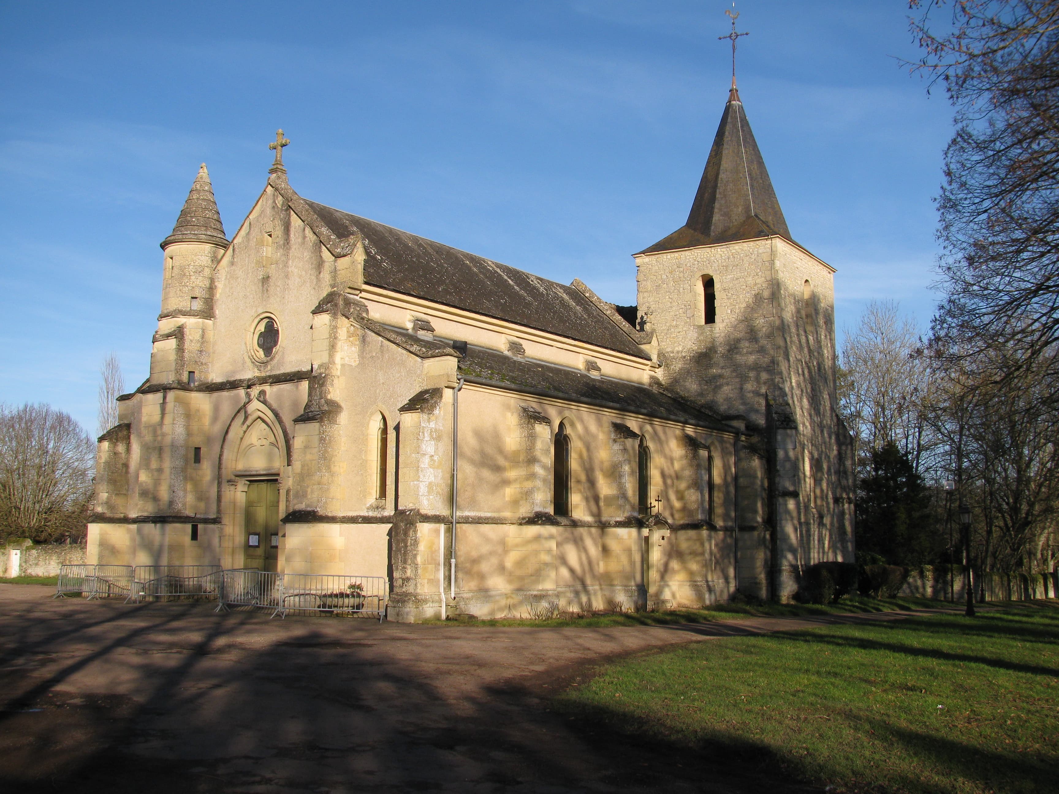 Église Saint-Denis d'Urzy