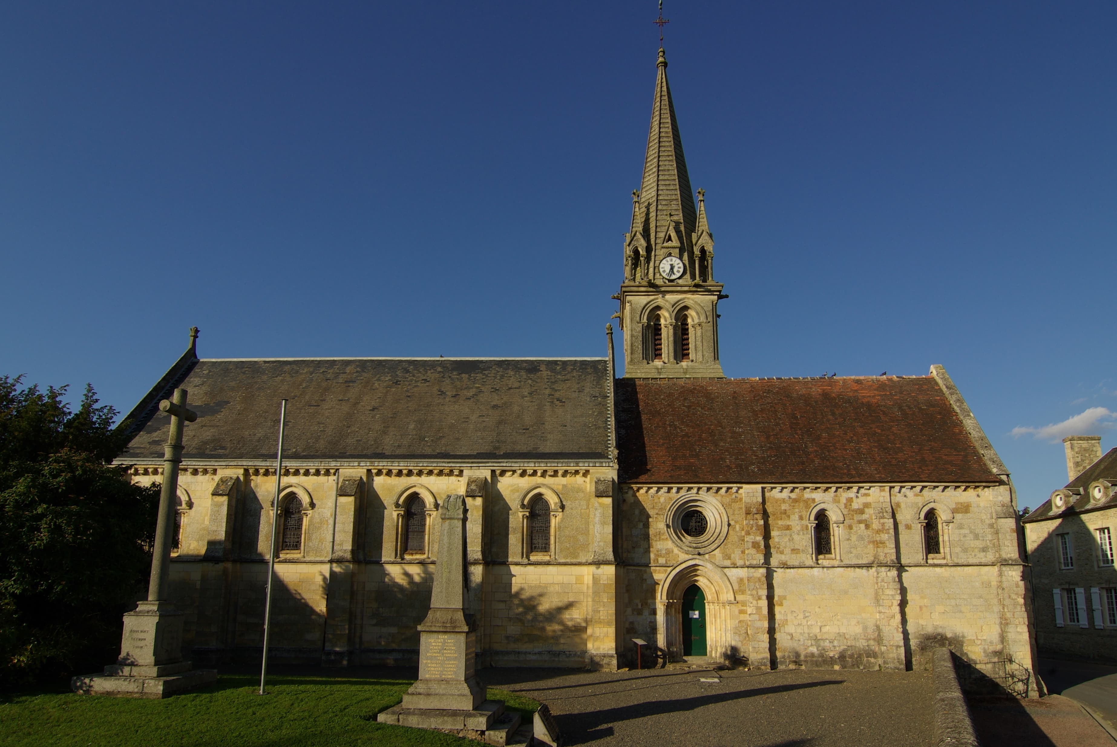 église Saint-Laurent de Saint-Laurent-de-Condel