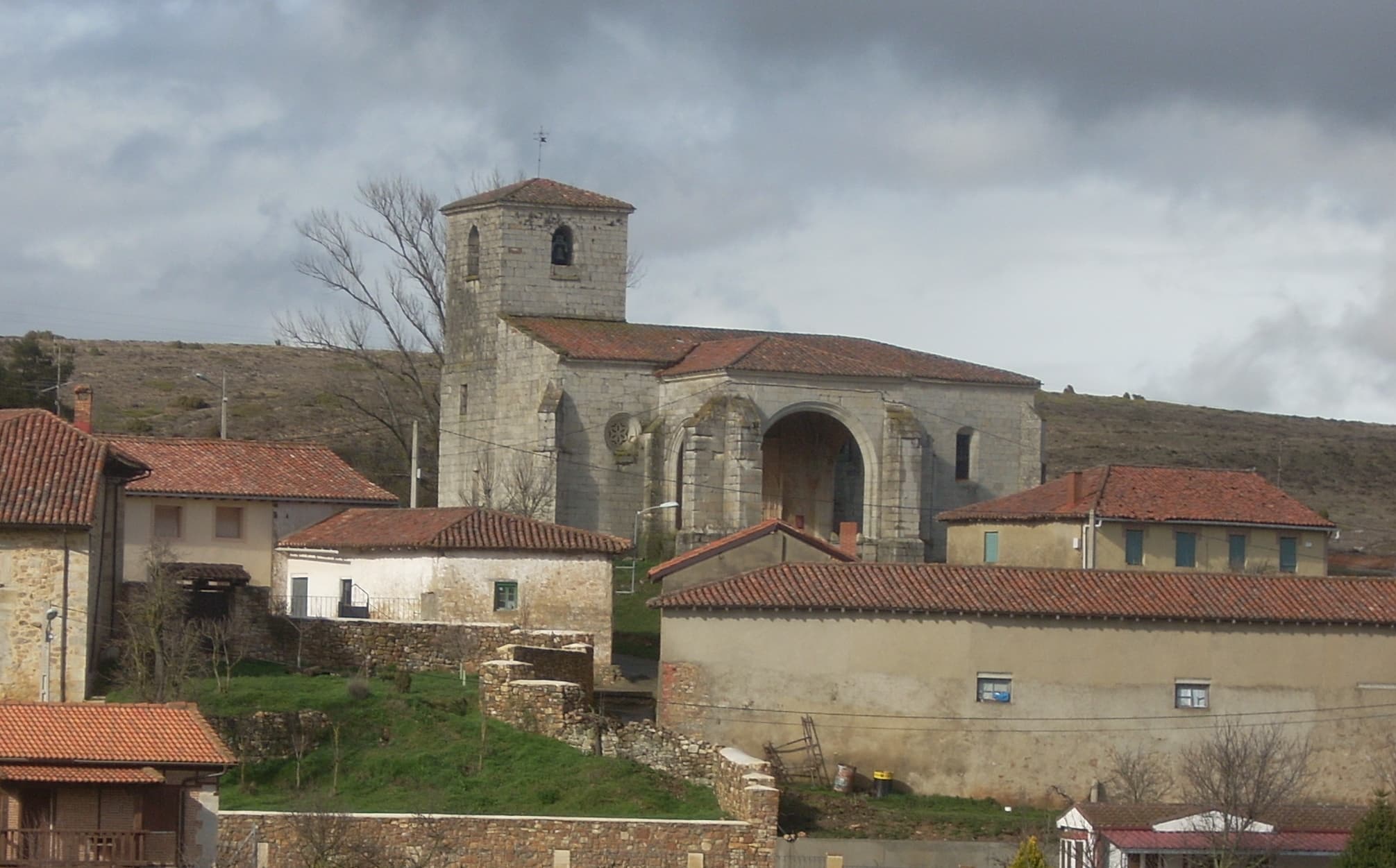 Church of San Fructuoso, Colmenares