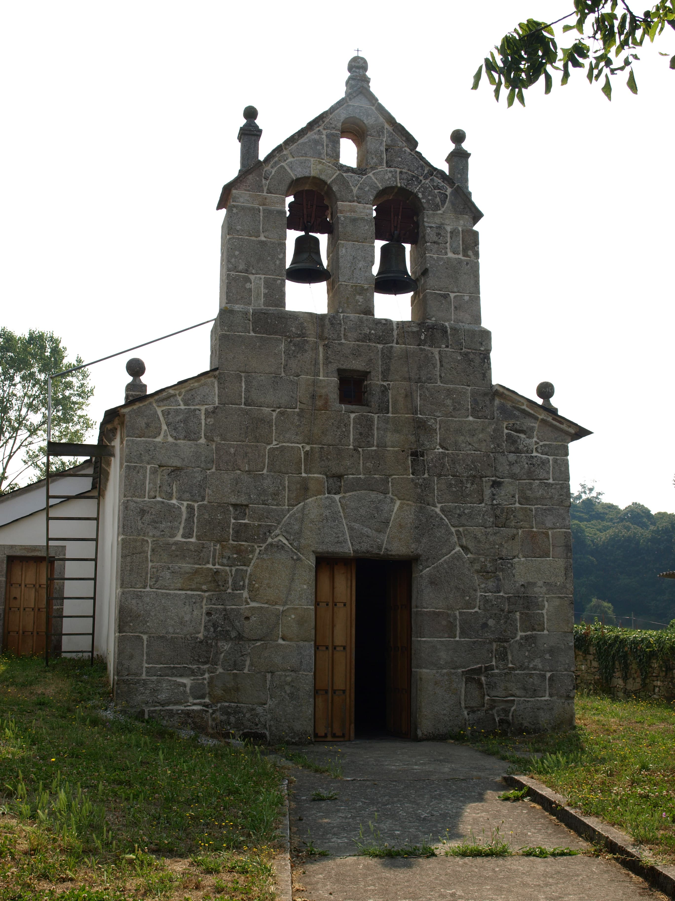 Church of San Vicente de Paradela