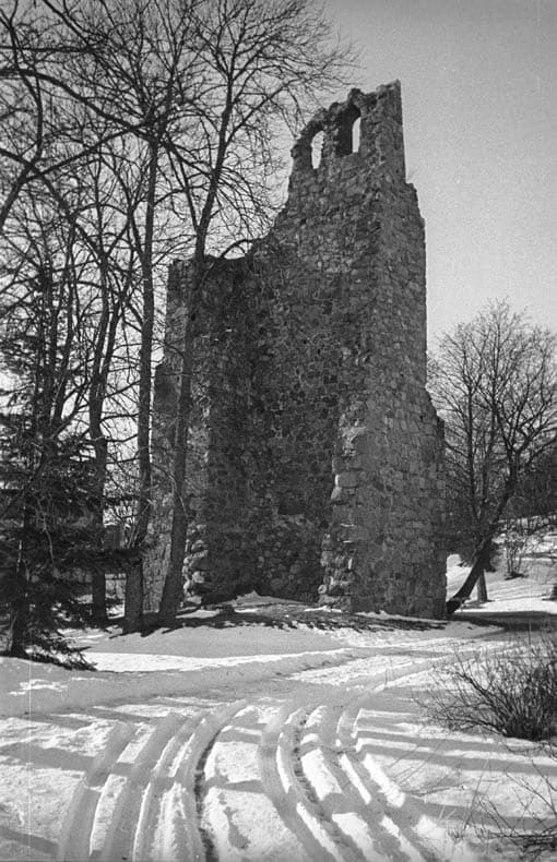Sankt Lars kyrkoruin