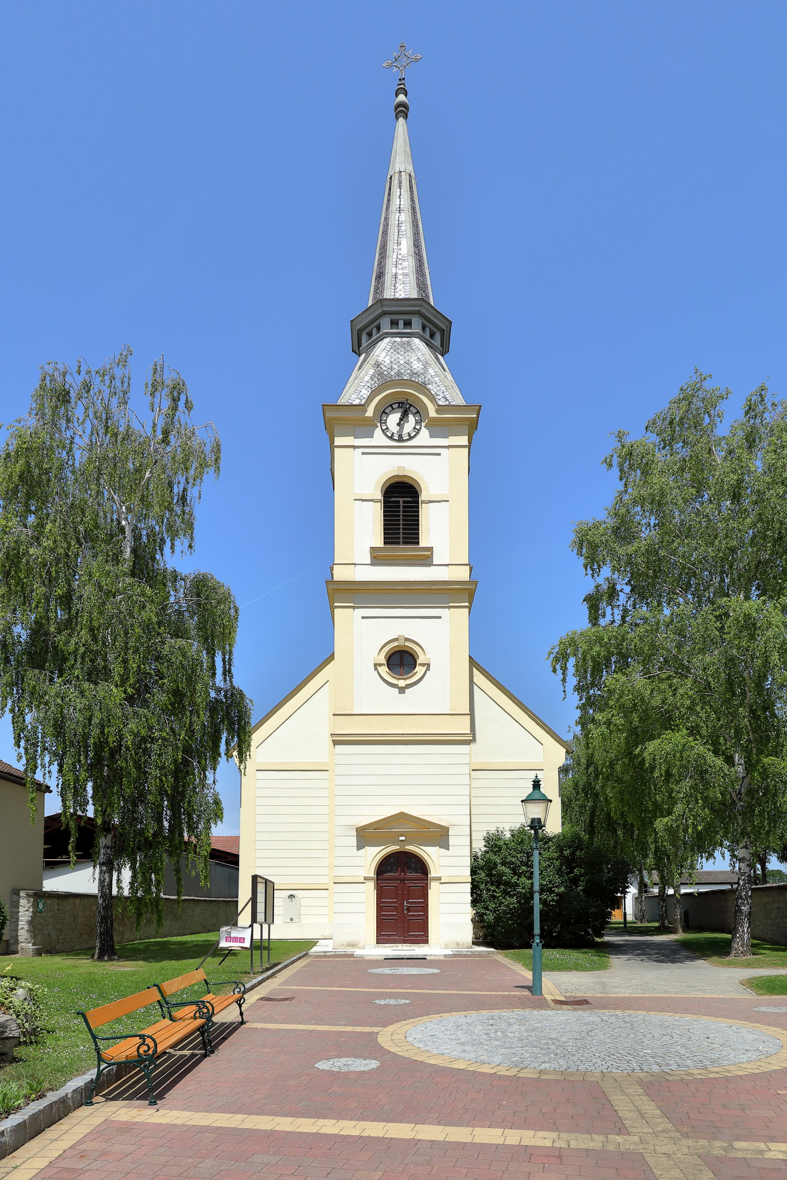 Parish church in Sarasdorf