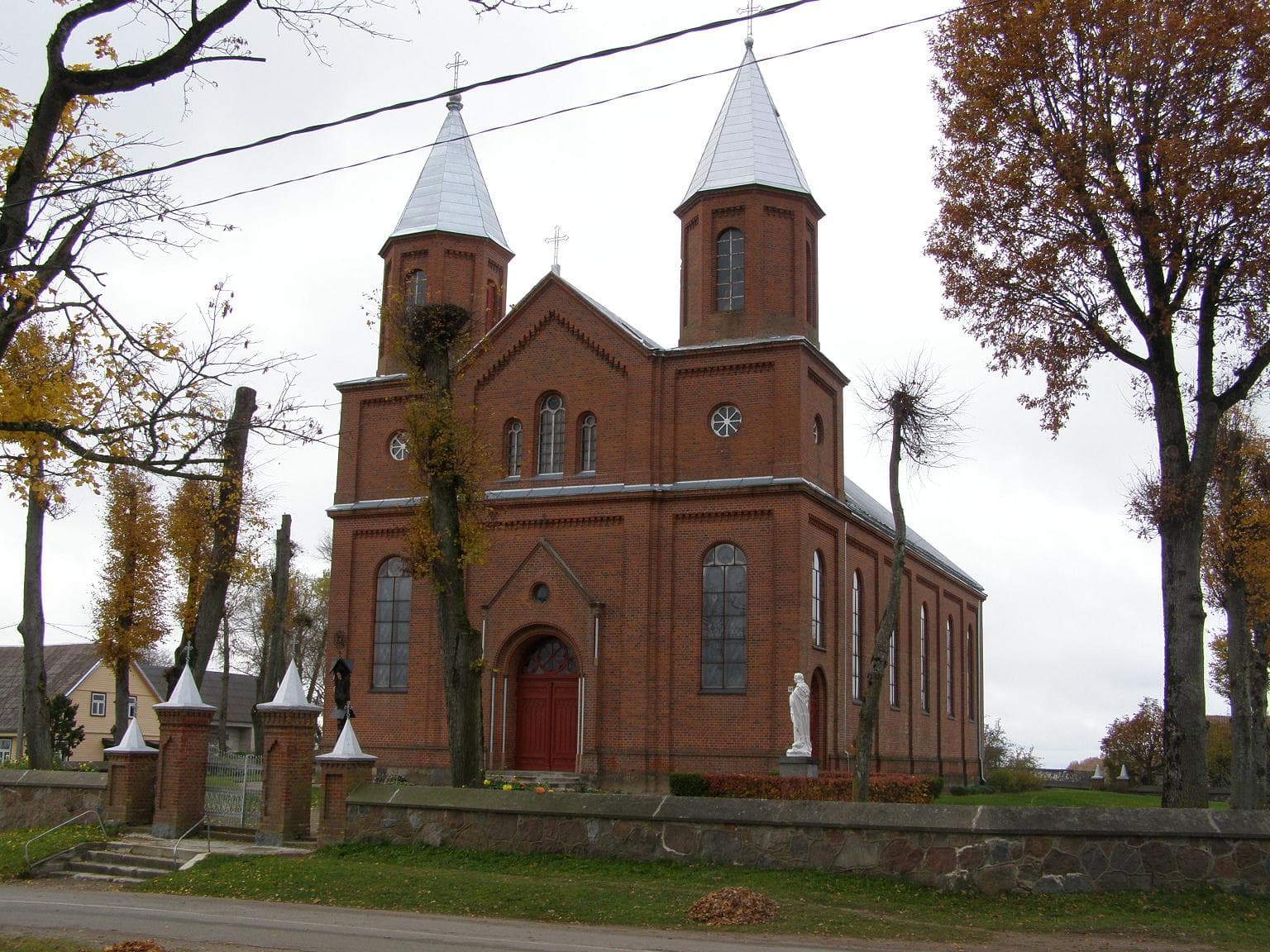 Church of St. John the Baptist, Šatės