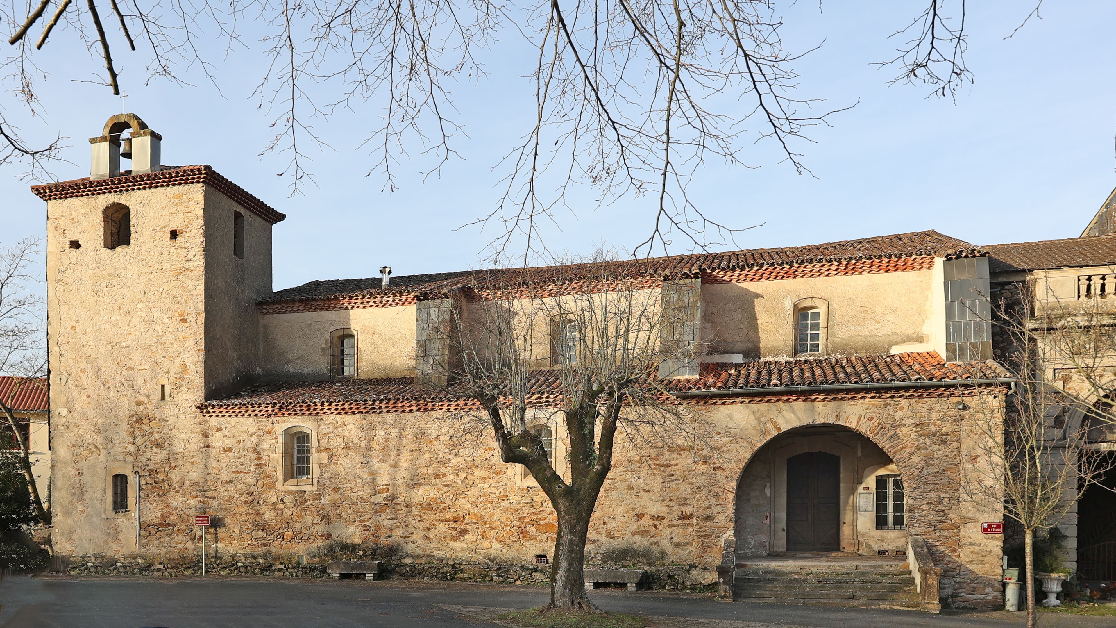 église Sainte-Croix de Sauveterre
