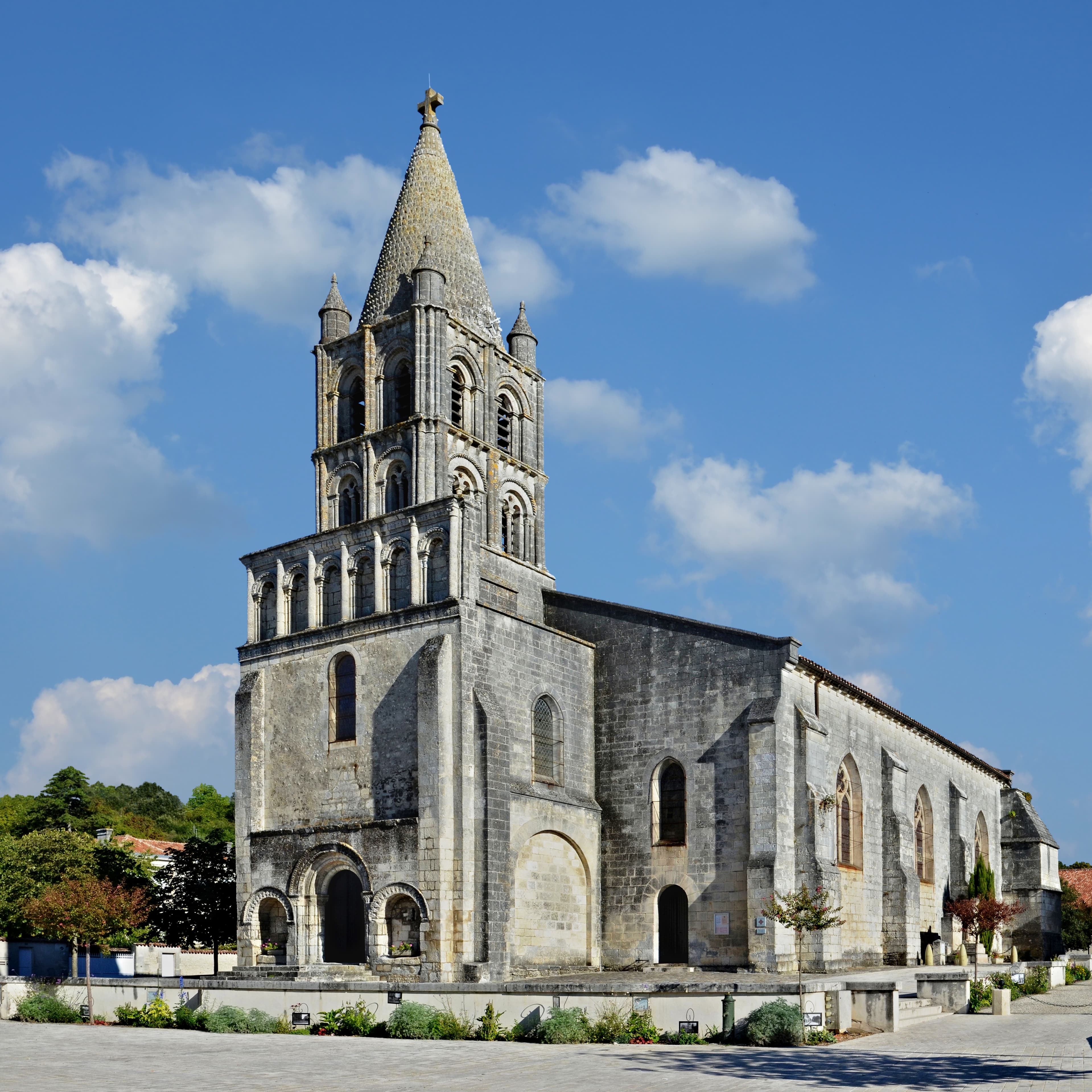 église Saint-Pierre-aux-Liens de Segonzac