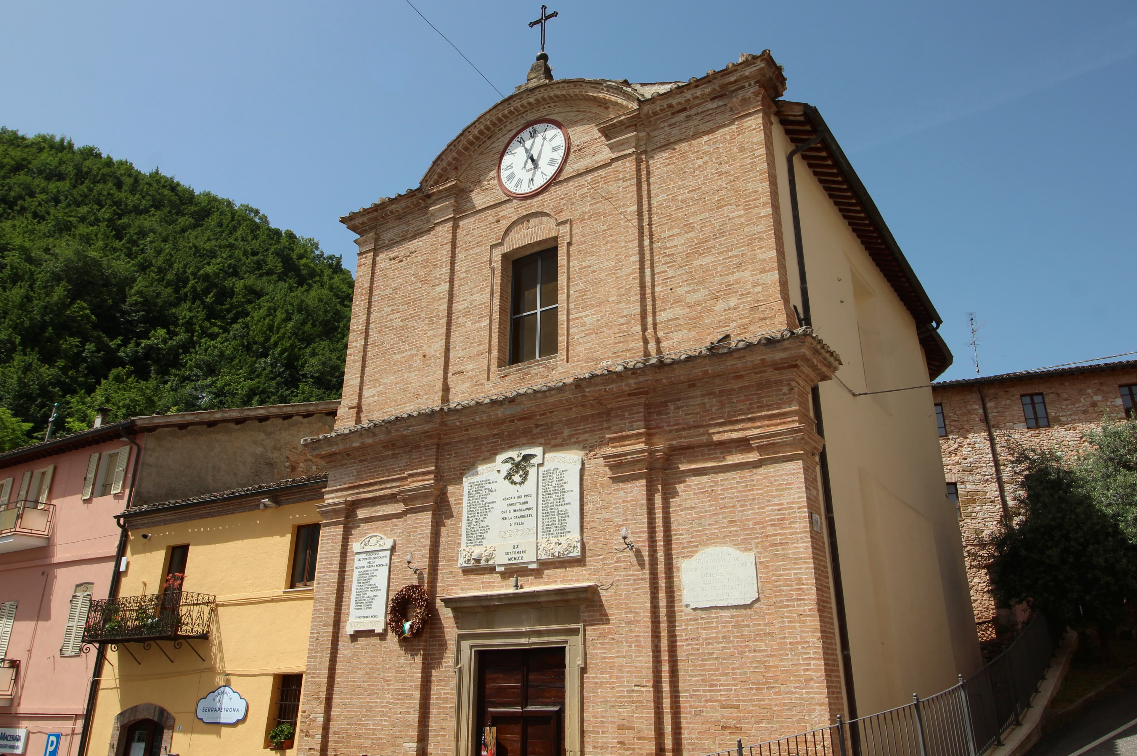 Santa Maria di Piazza, Serrapetrona