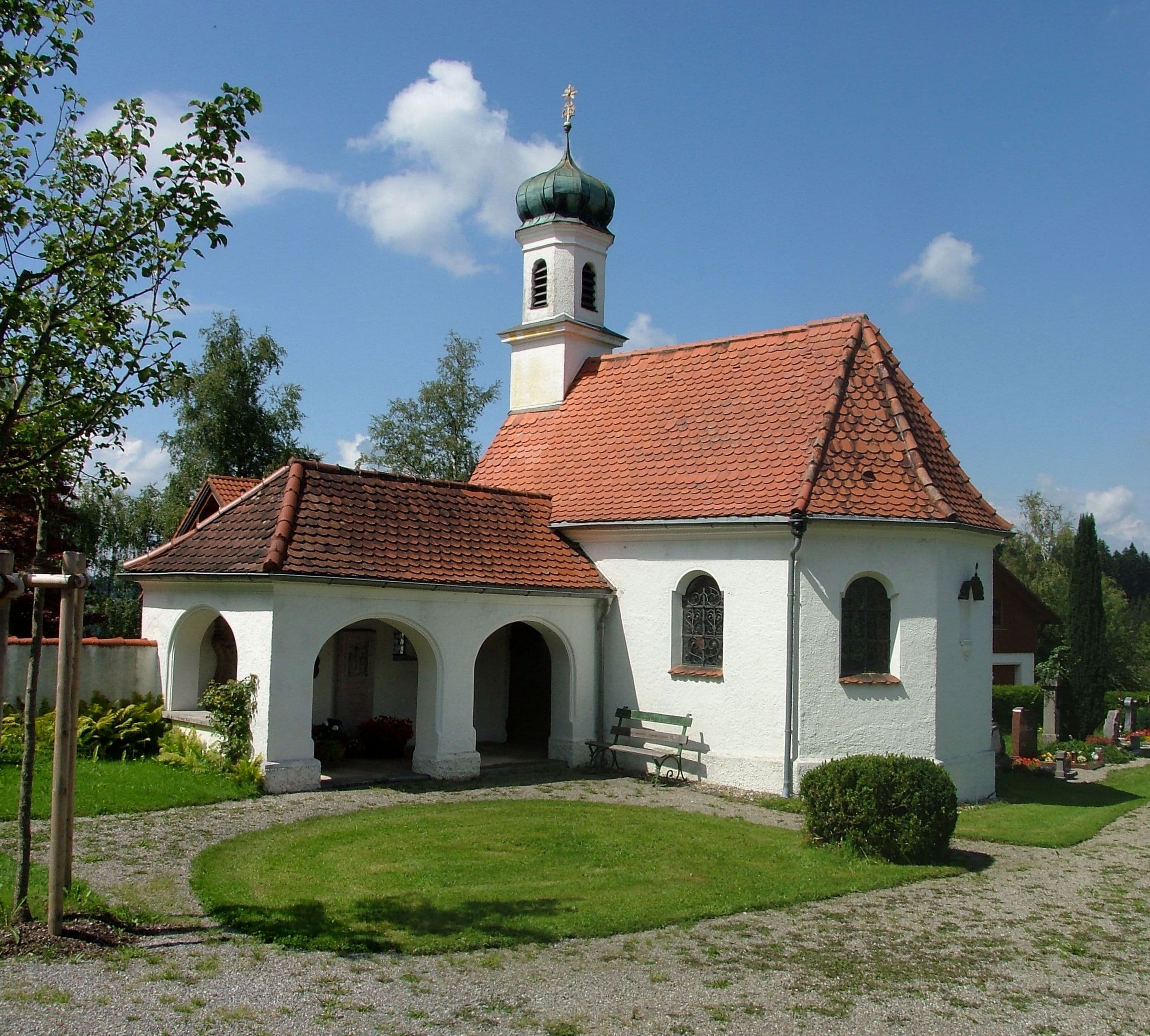 Simmerberg cemetery chapel