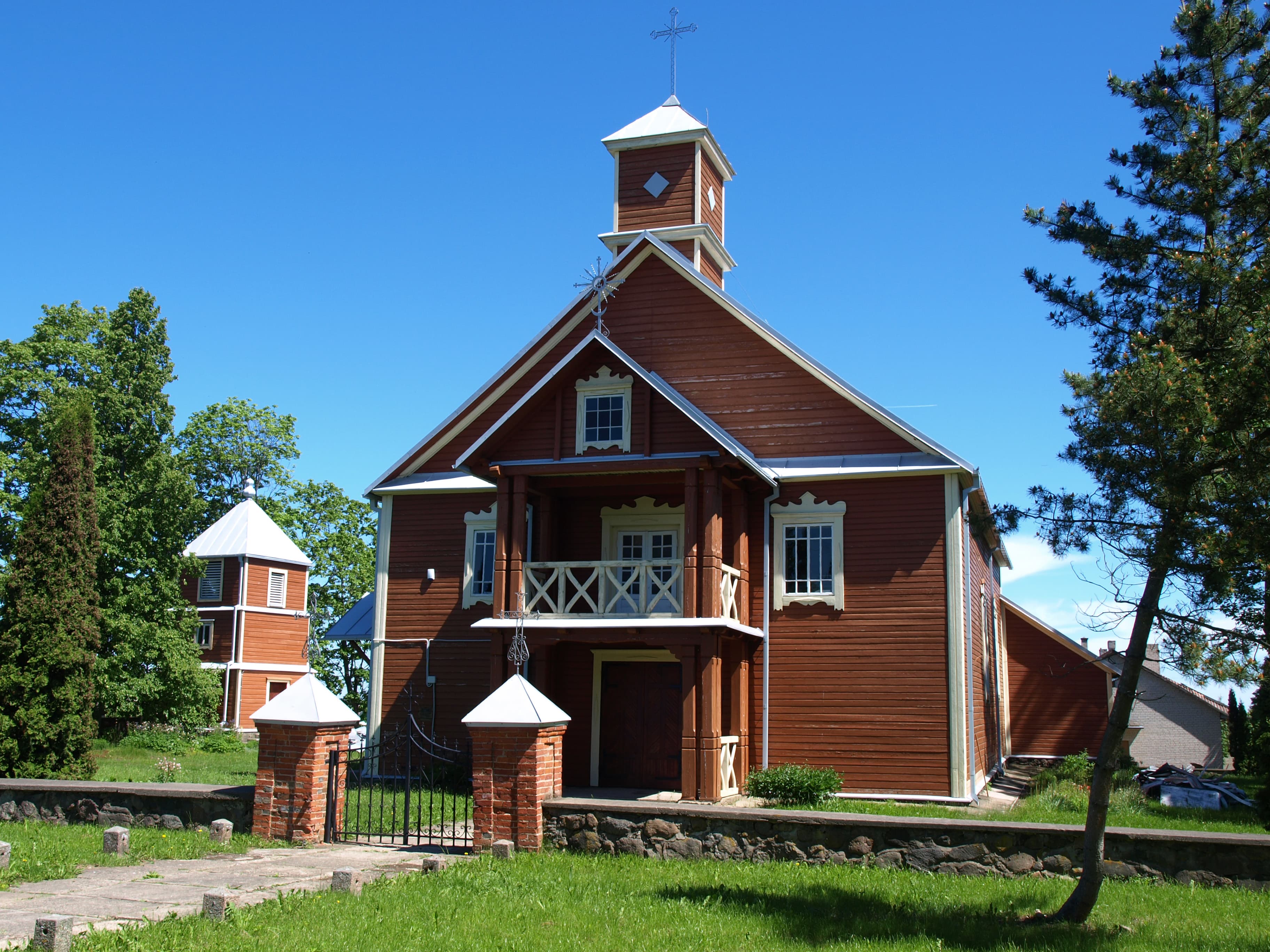 Smalvos church