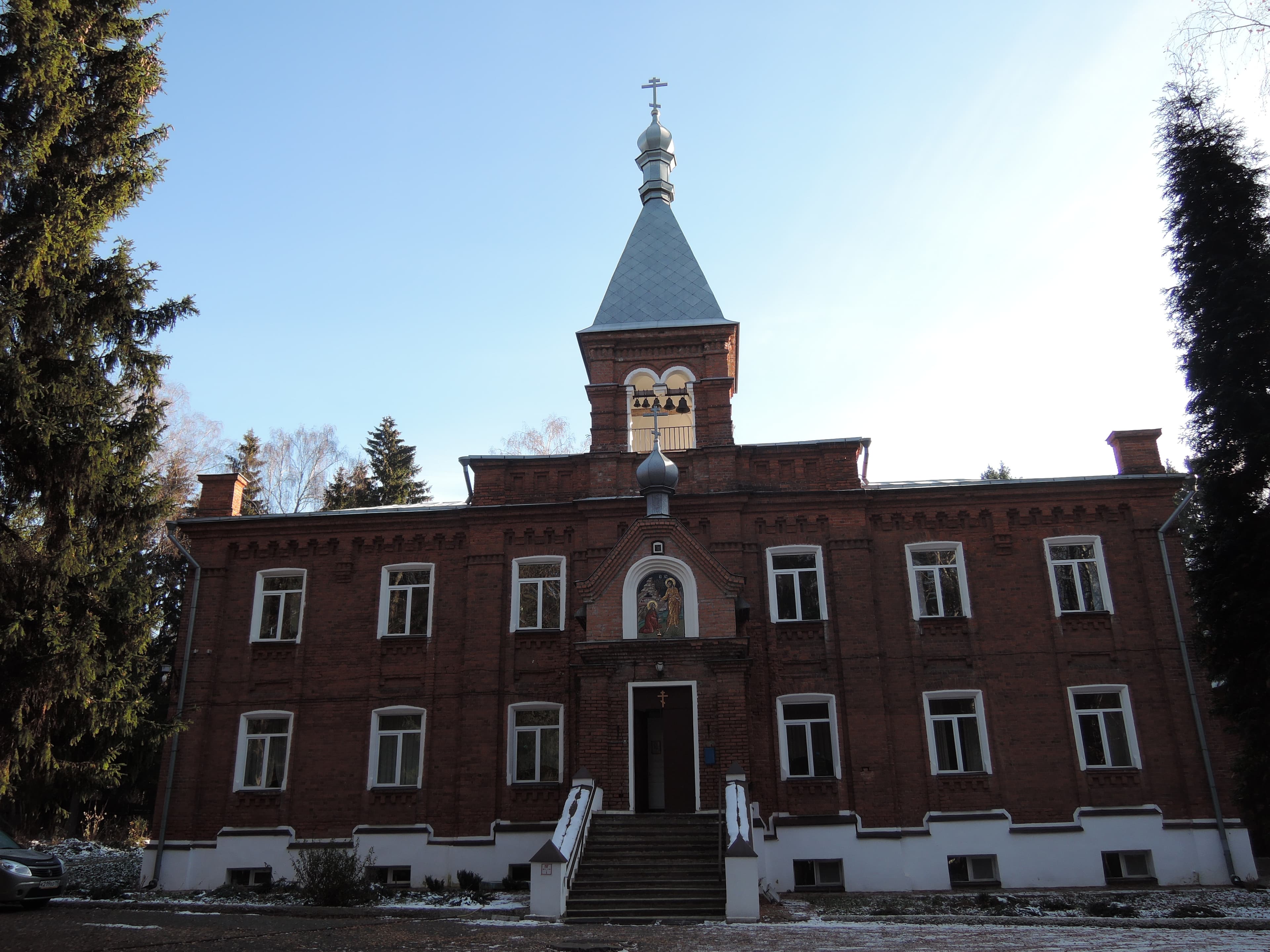 Saint Mary Magdalene Church, Loza