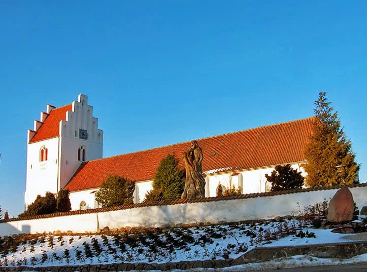Snesere Church