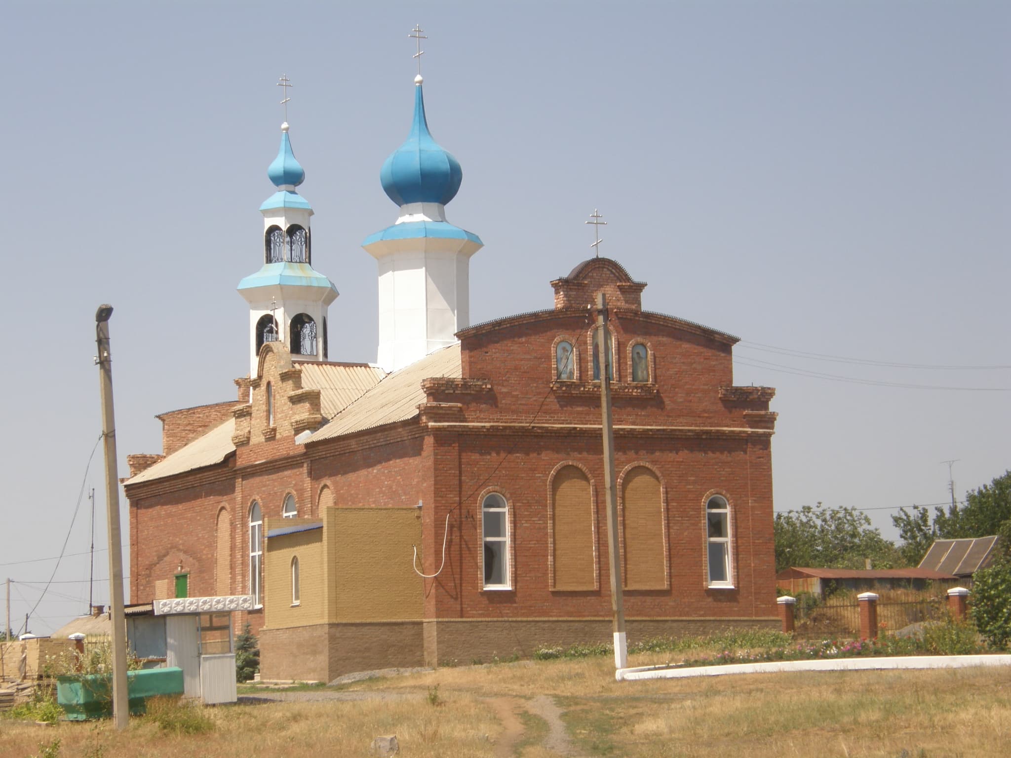 Saint Nicholas church in Snizhne
