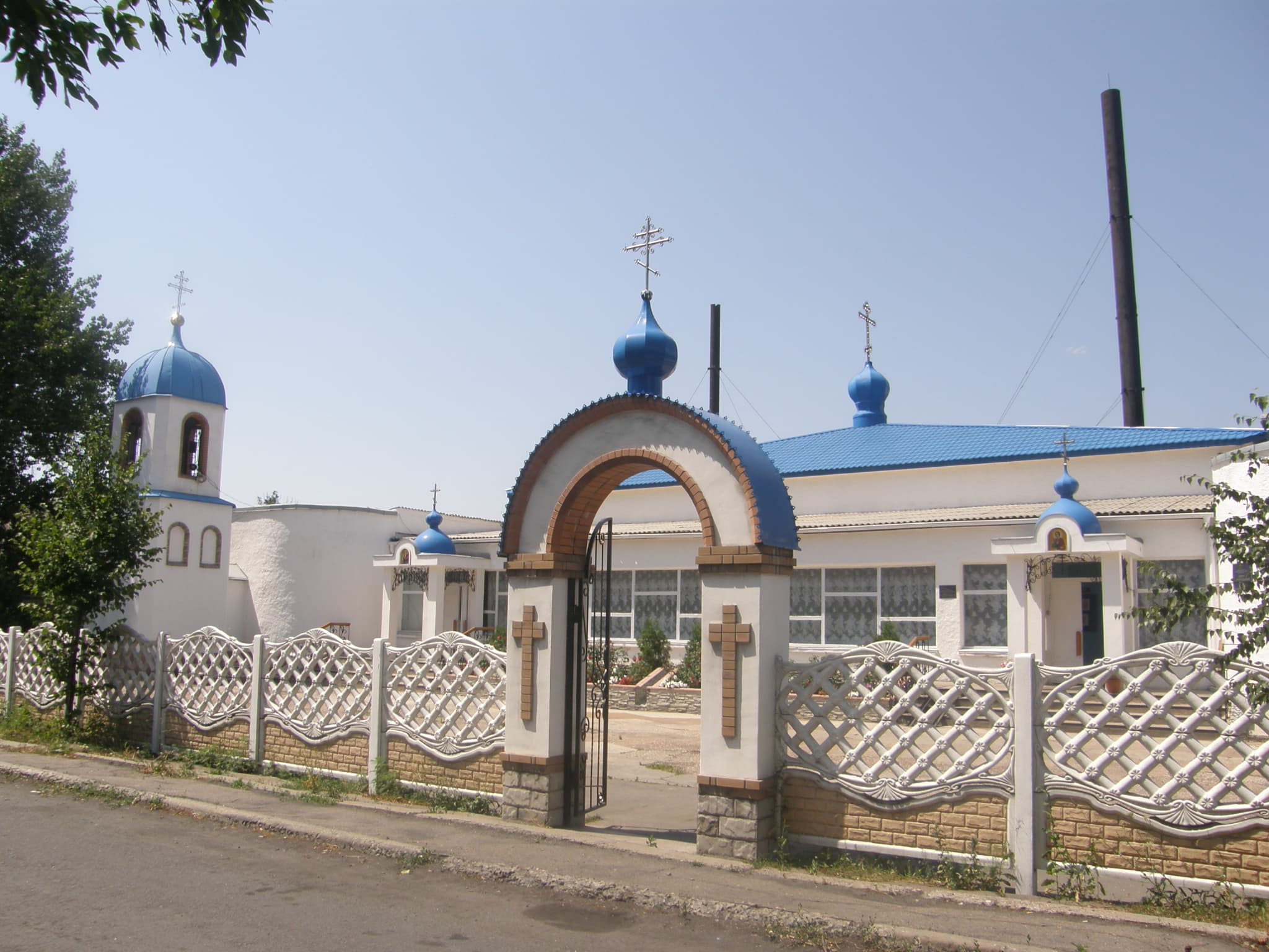 Saint Demetrius church in Snizhne