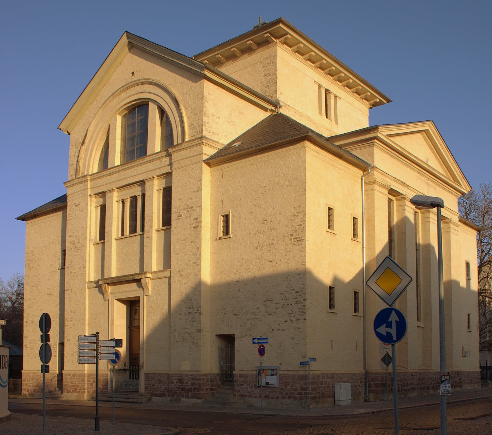 Schloss- und Pfarrkirche St. Mariä Himmelfahrt