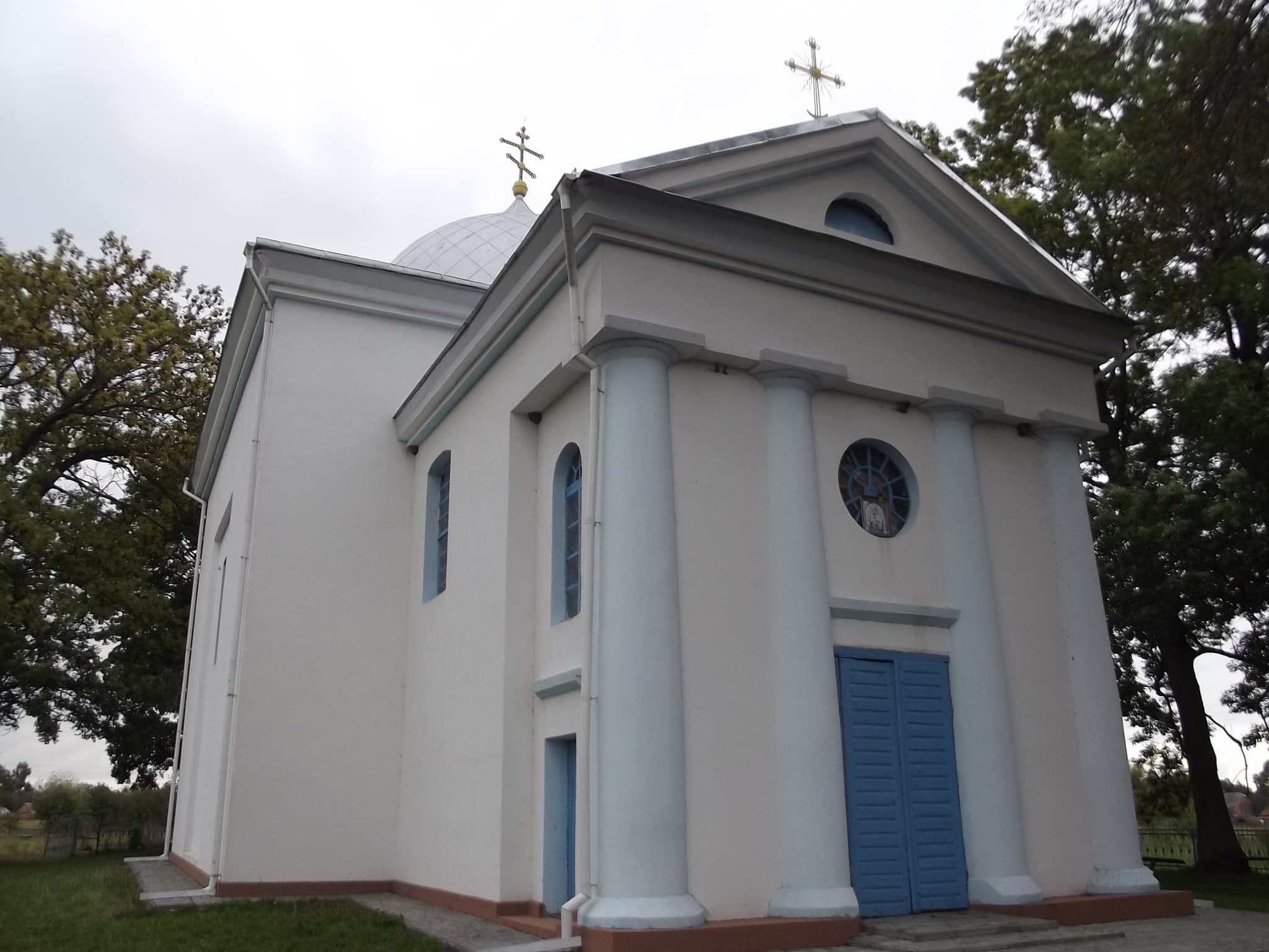 Holy Trinity church, Selets