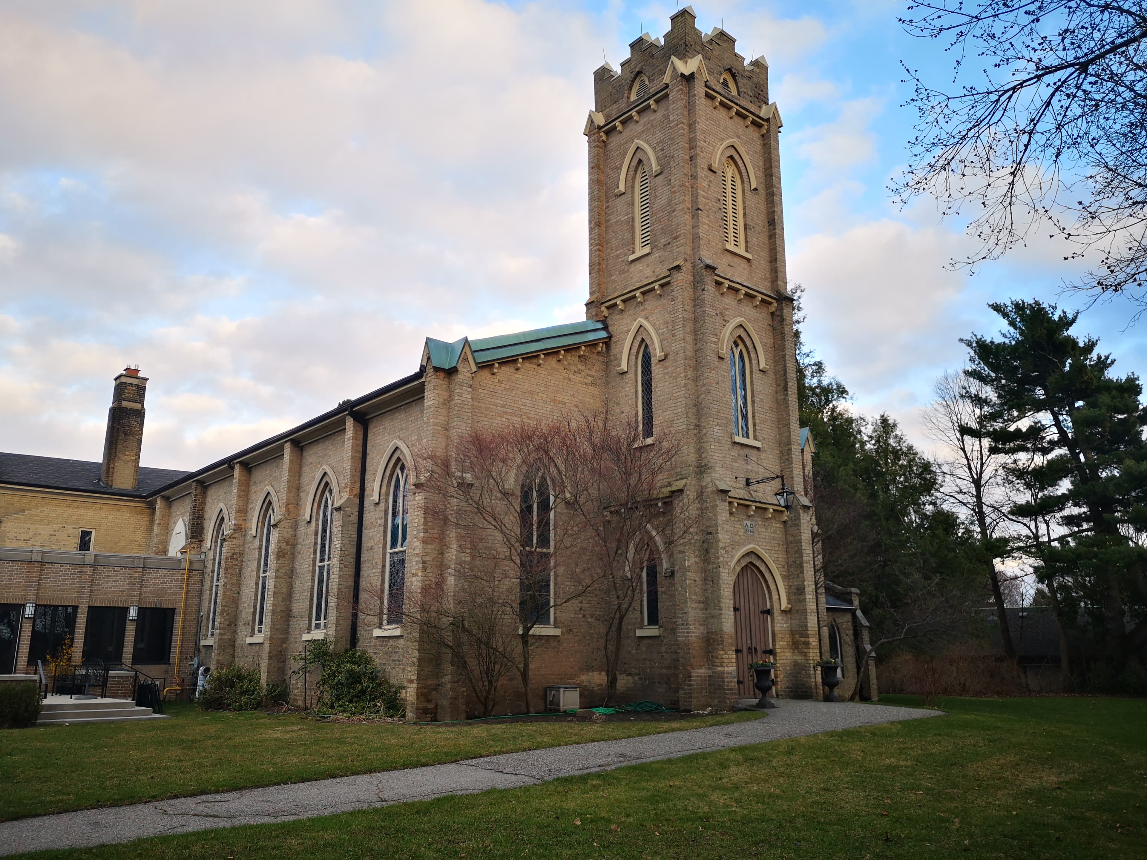 St. John's, York Mills