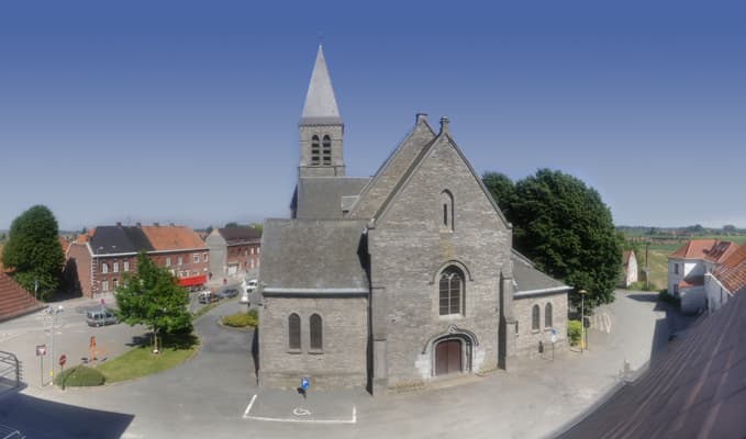 Église Saint-Amand de Néchin