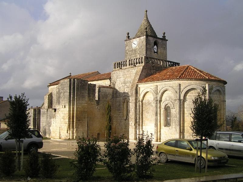 Église Saint-Maxime (Saint-Même-les-Carrières)