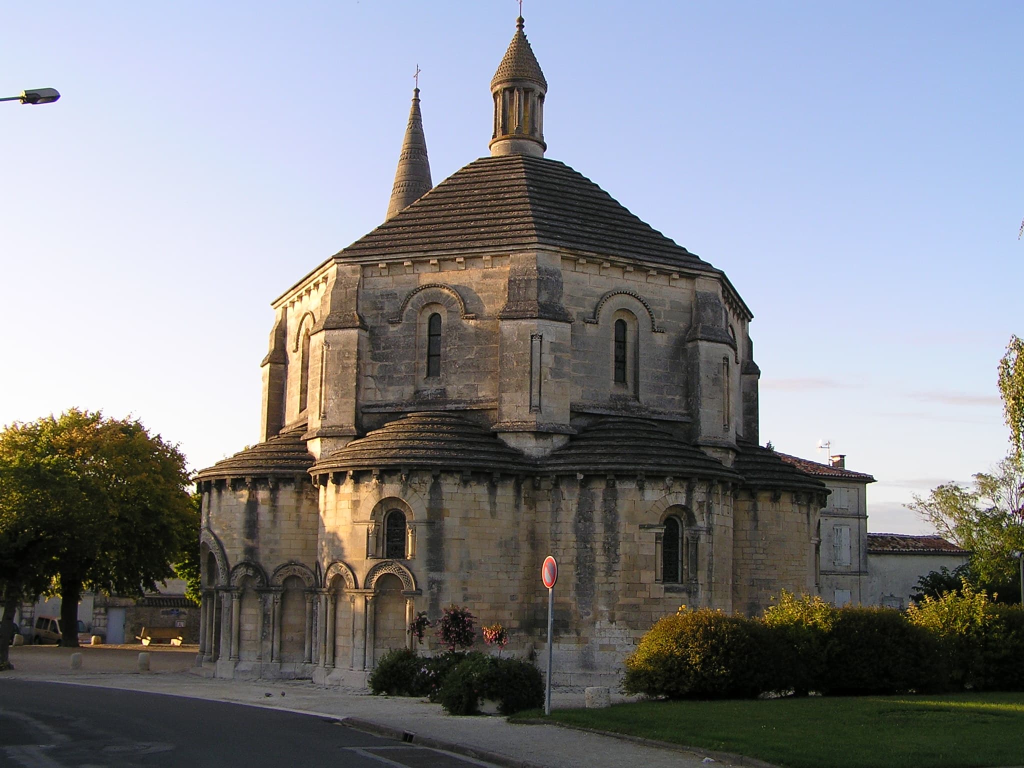 Église Saint-Michel de Saint-Michel