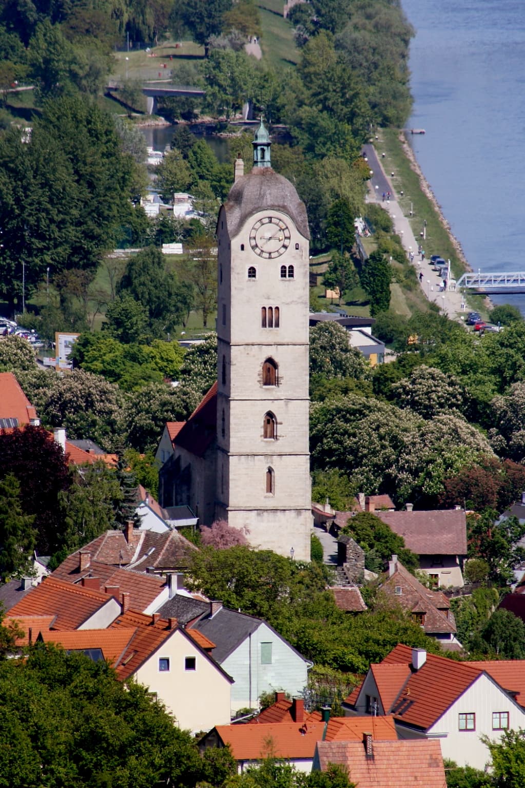 Frauenbergkirche Krems