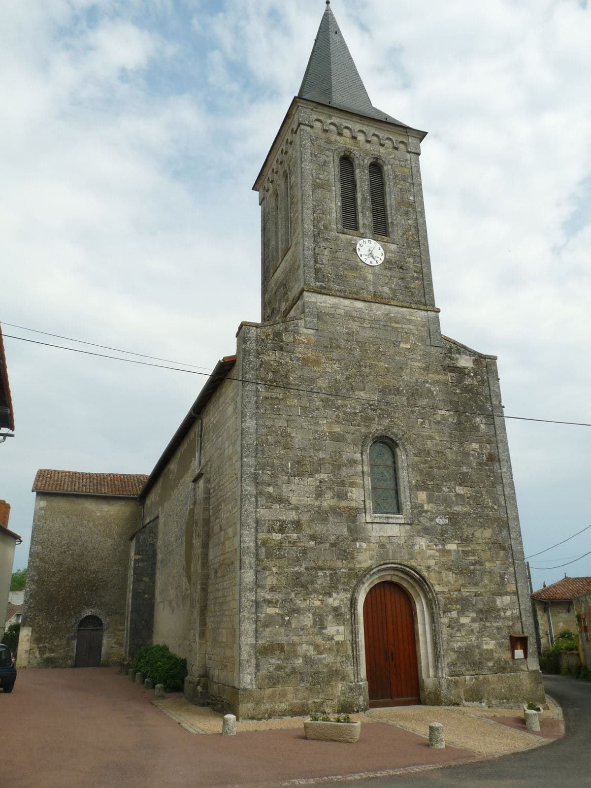 église Saint-Laurent de Saint-Laurent-de-Céris