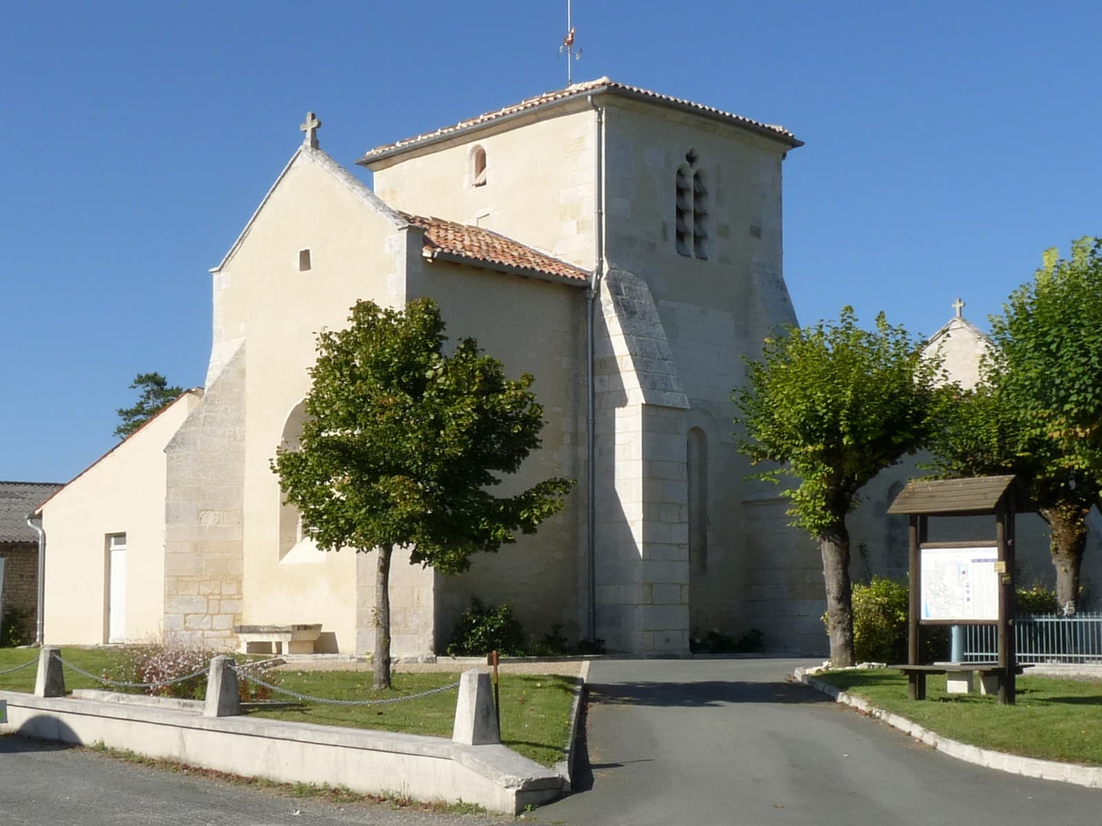 église Saint-Martial de Saint-Martial-sur-Né